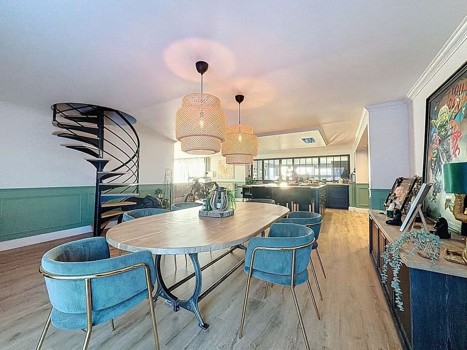 Maison familiale d’exception avec piscine intérieure 315 m2 nvironnement calme à 10 km de Troyes — photo 5
