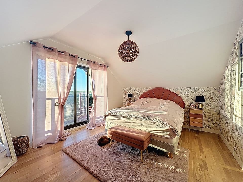 Maison familiale d’exception avec piscine intérieure 315 m2 nvironnement calme à 10 km de Troyes — photo 7