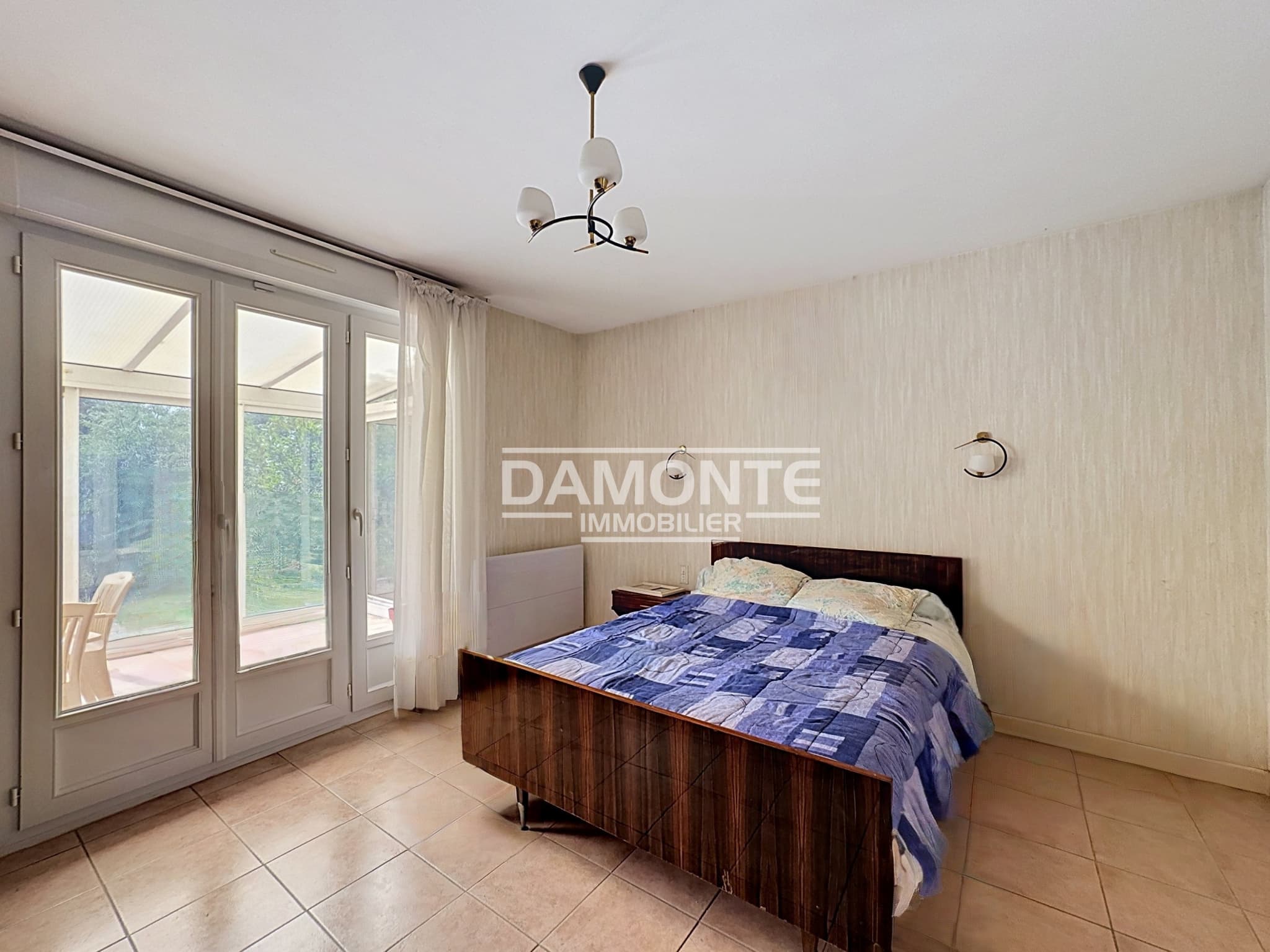 NOUVEAUTE- Maison T8 - SAINTE-MAURE — photo 7