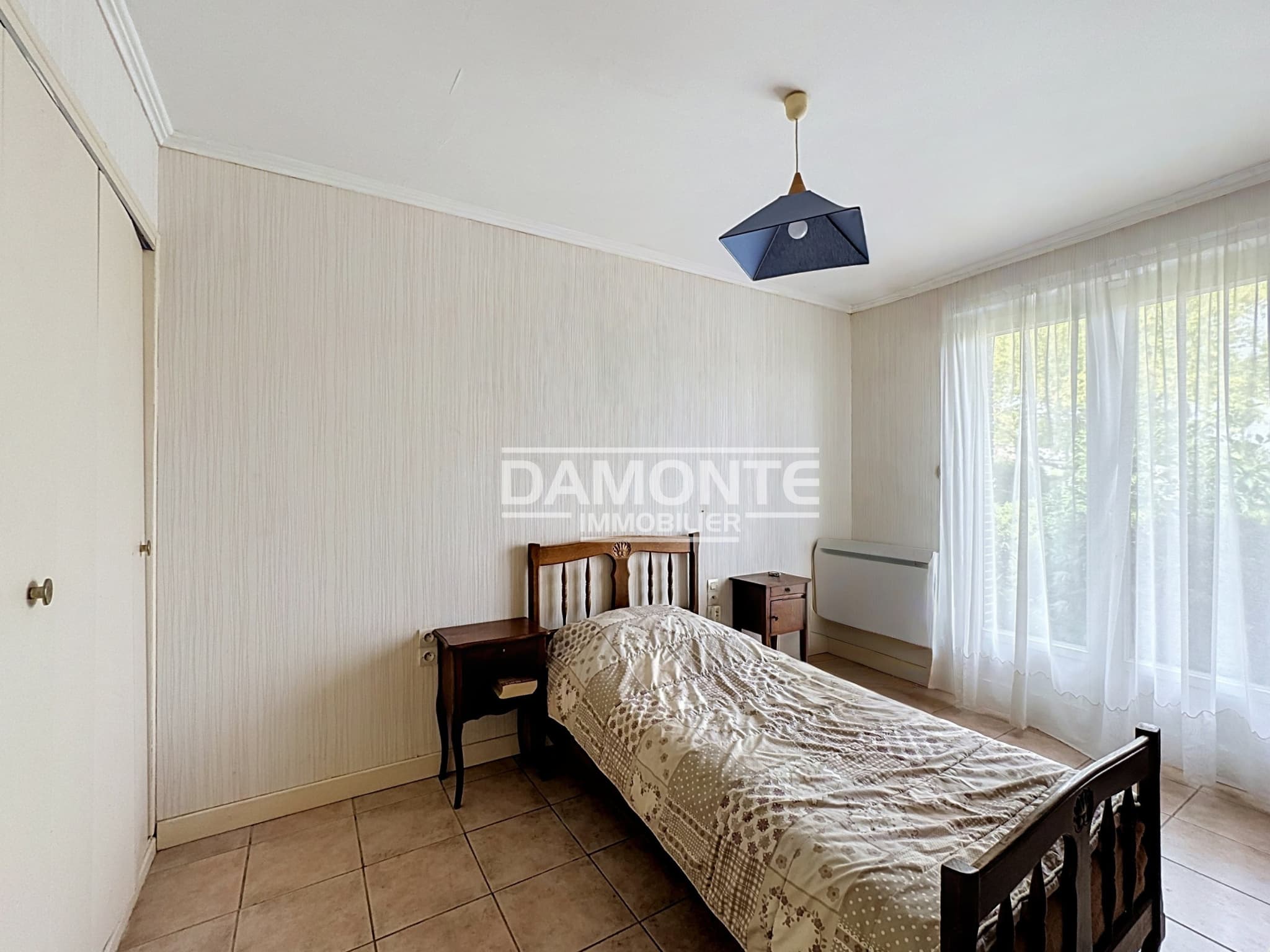 NOUVEAUTE- Maison T8 - SAINTE-MAURE — photo 6