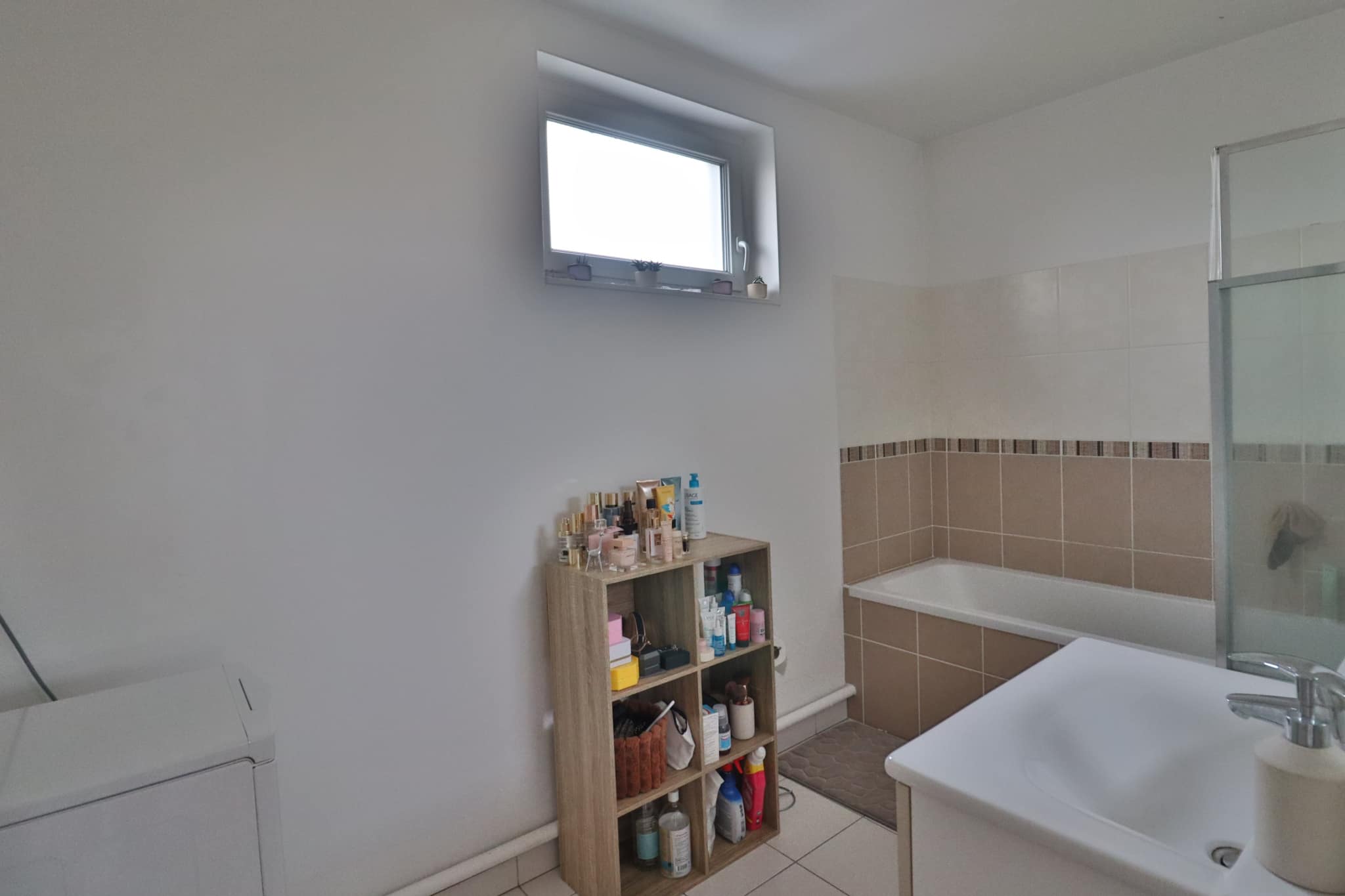 APPARTEMENT - T2 - RESIDENCE RECENTE