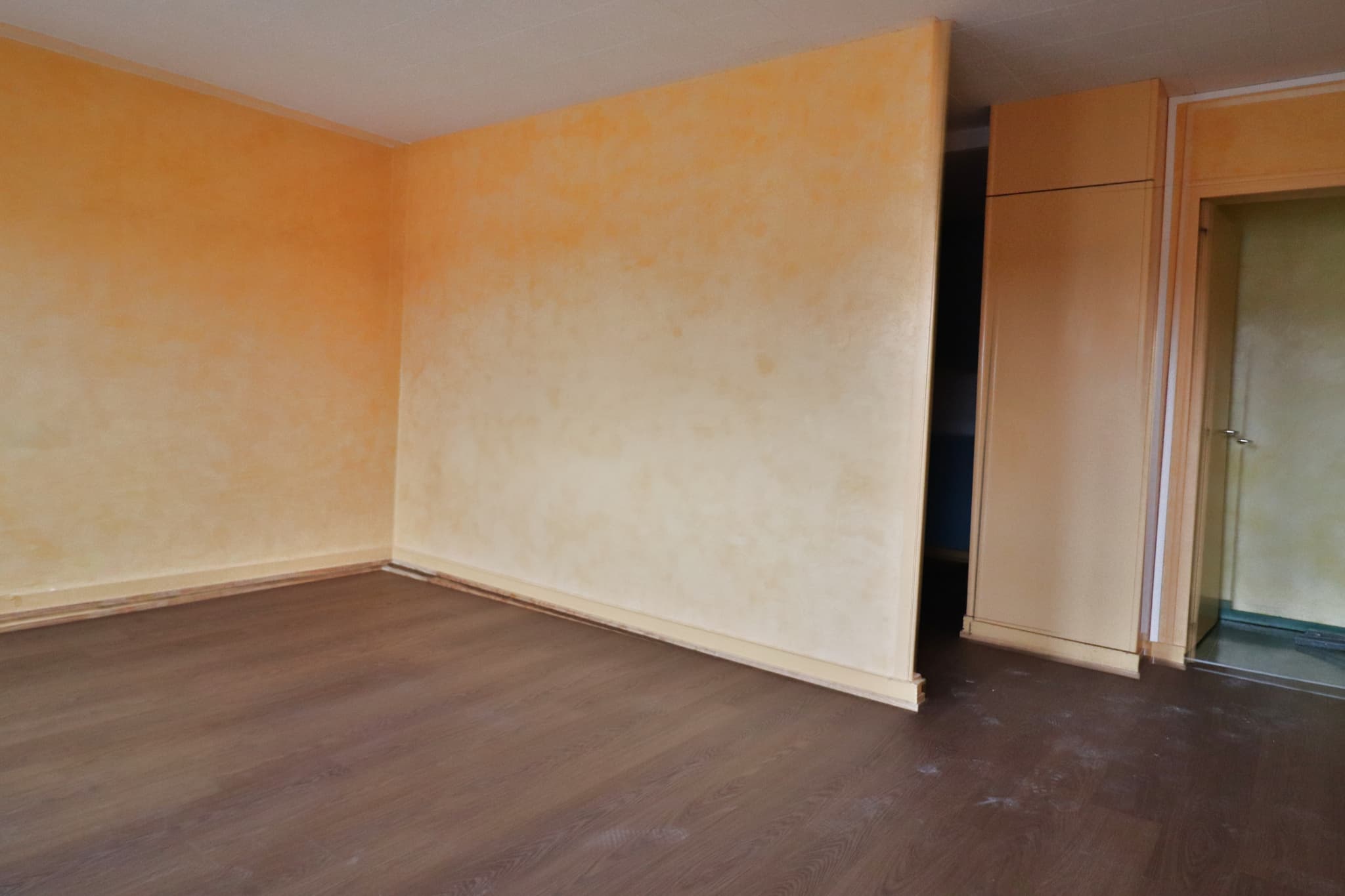 LOCAUX PROFESSIONELS - 226m2 - TROYES PROCHE GARE — photo 3