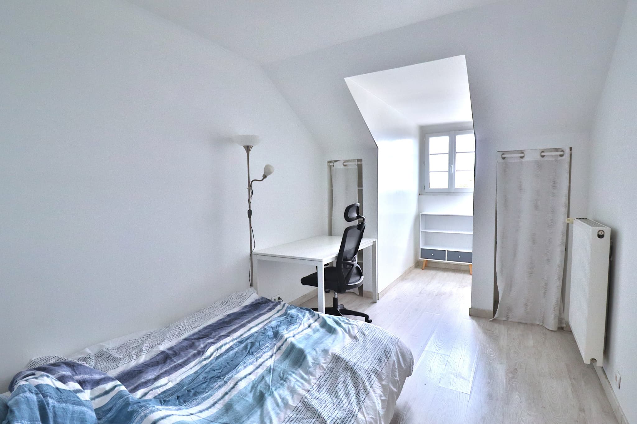 Appartement T5 en duplex de 97 m2 avec 4 chambres et deux places de parking — photo 6