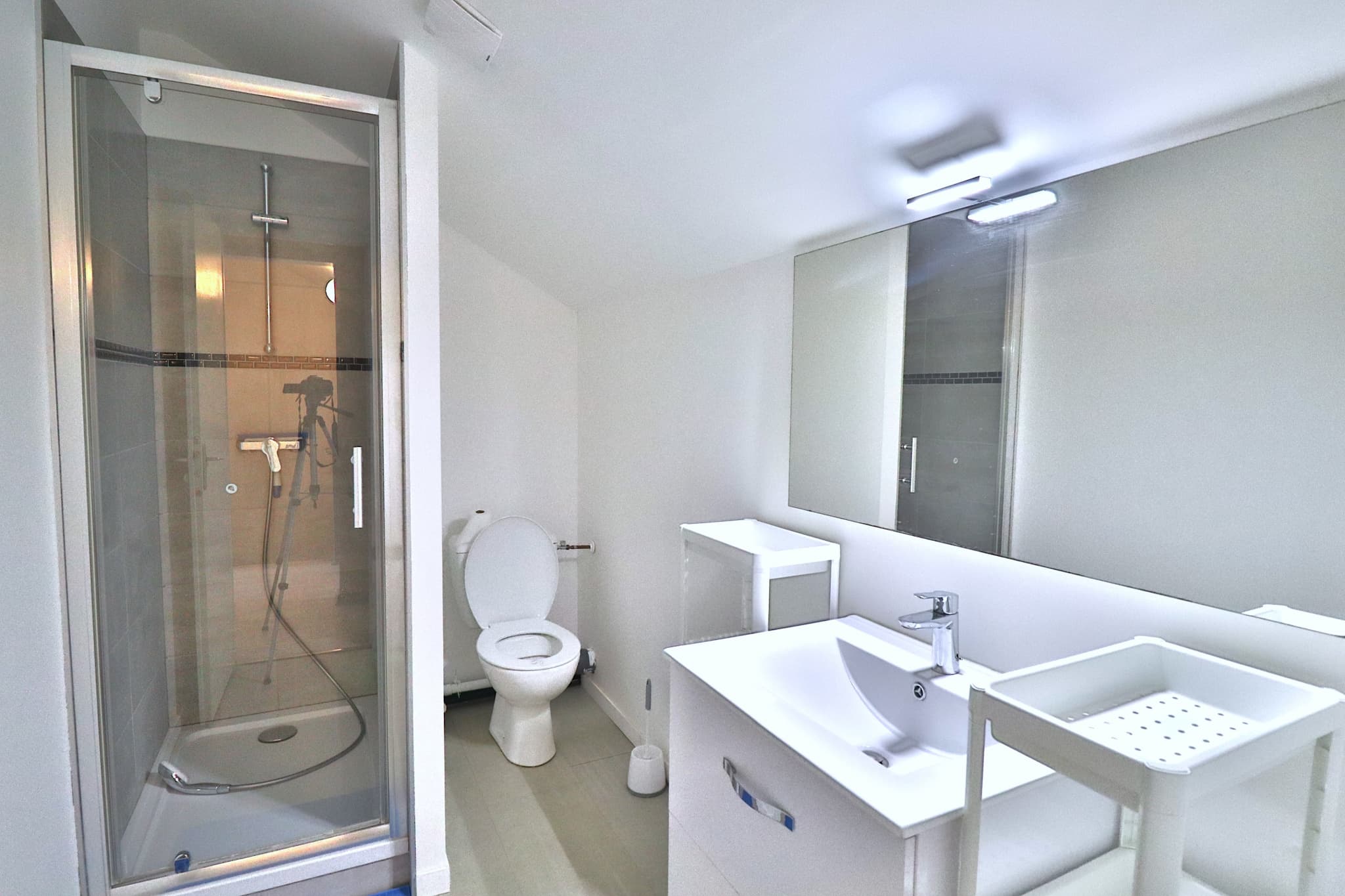 Appartement T5 en duplex de 97 m2 avec 4 chambres et deux places de parking — photo 3