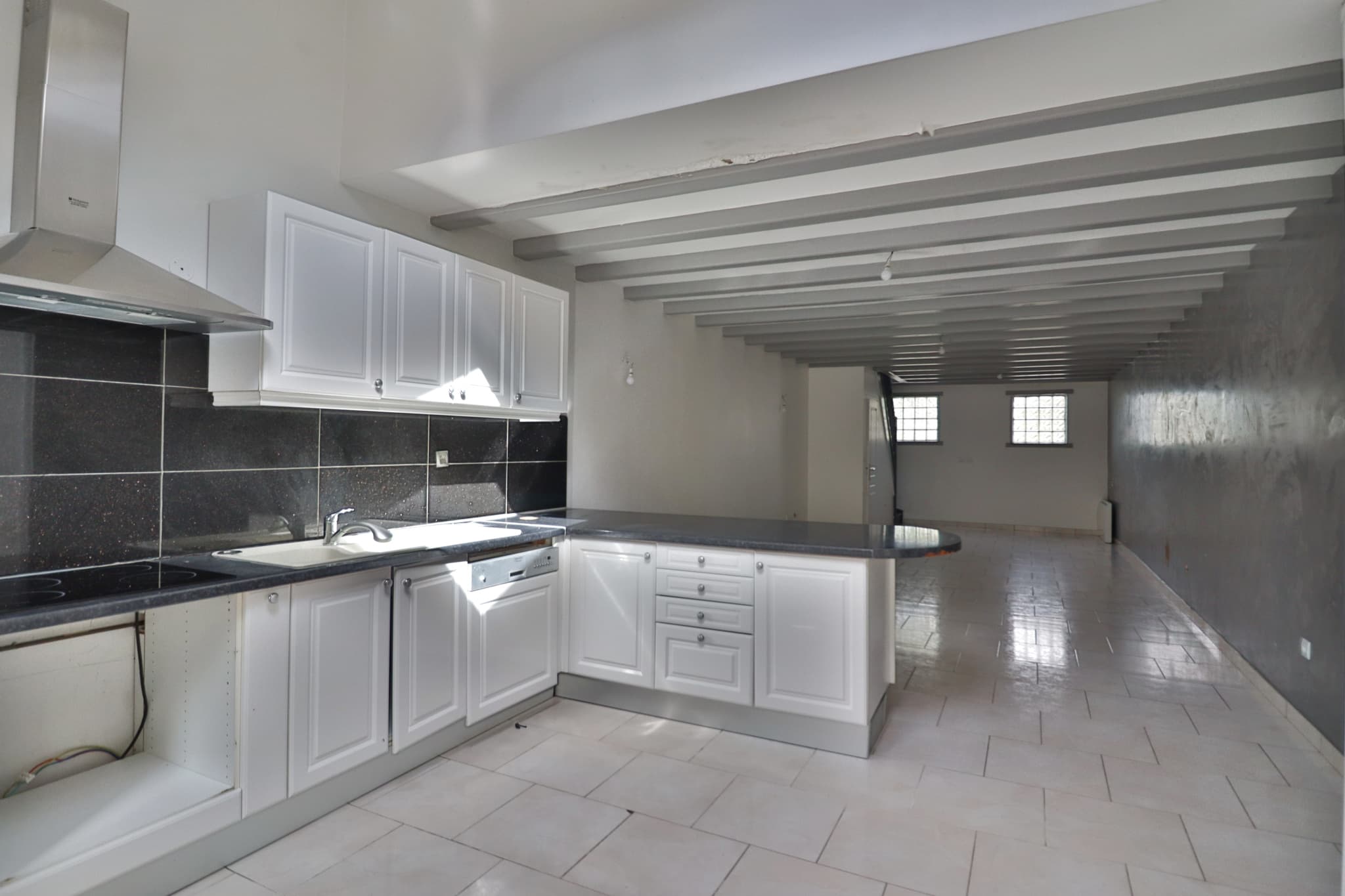 Appartement / Maison - Troyes — photo 1