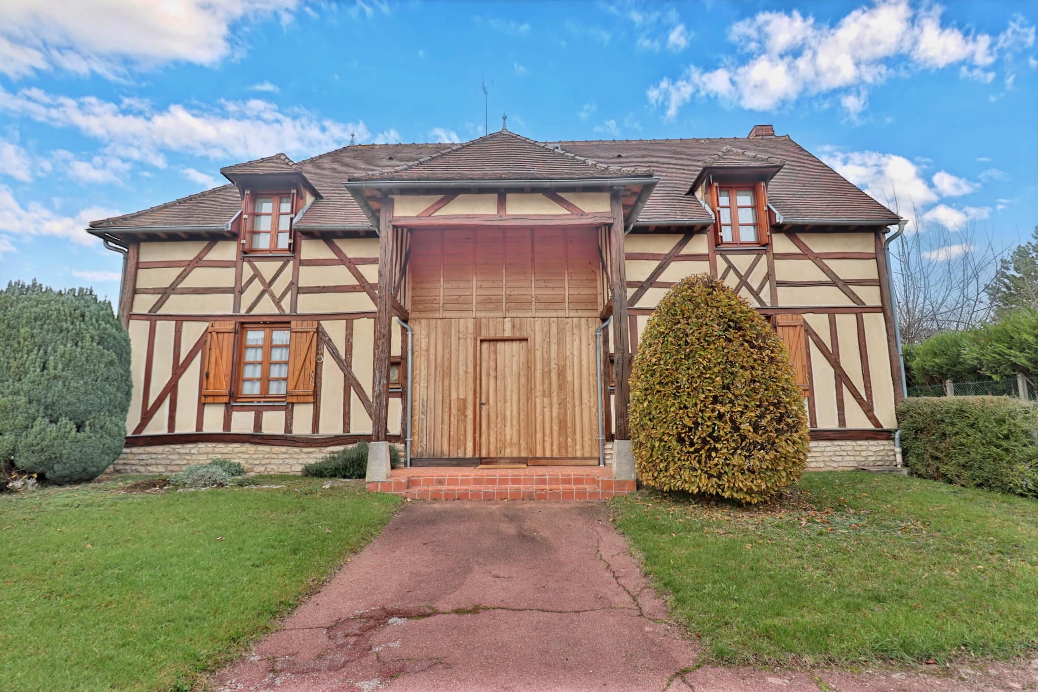 Saint André les Vergers - Ancienne grange rénovée