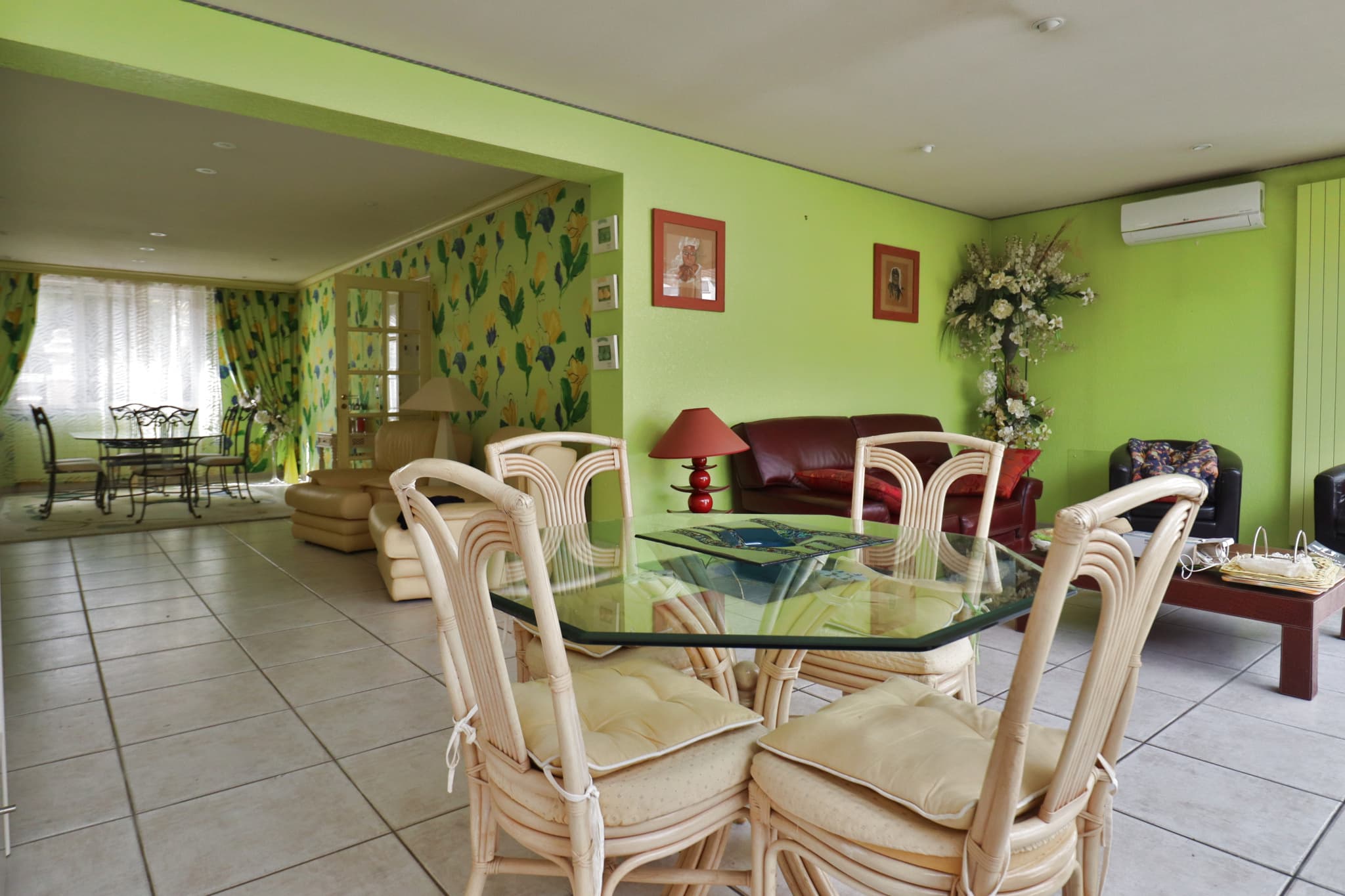 Ensemble immobilier à Sainte-Savine — photo 4