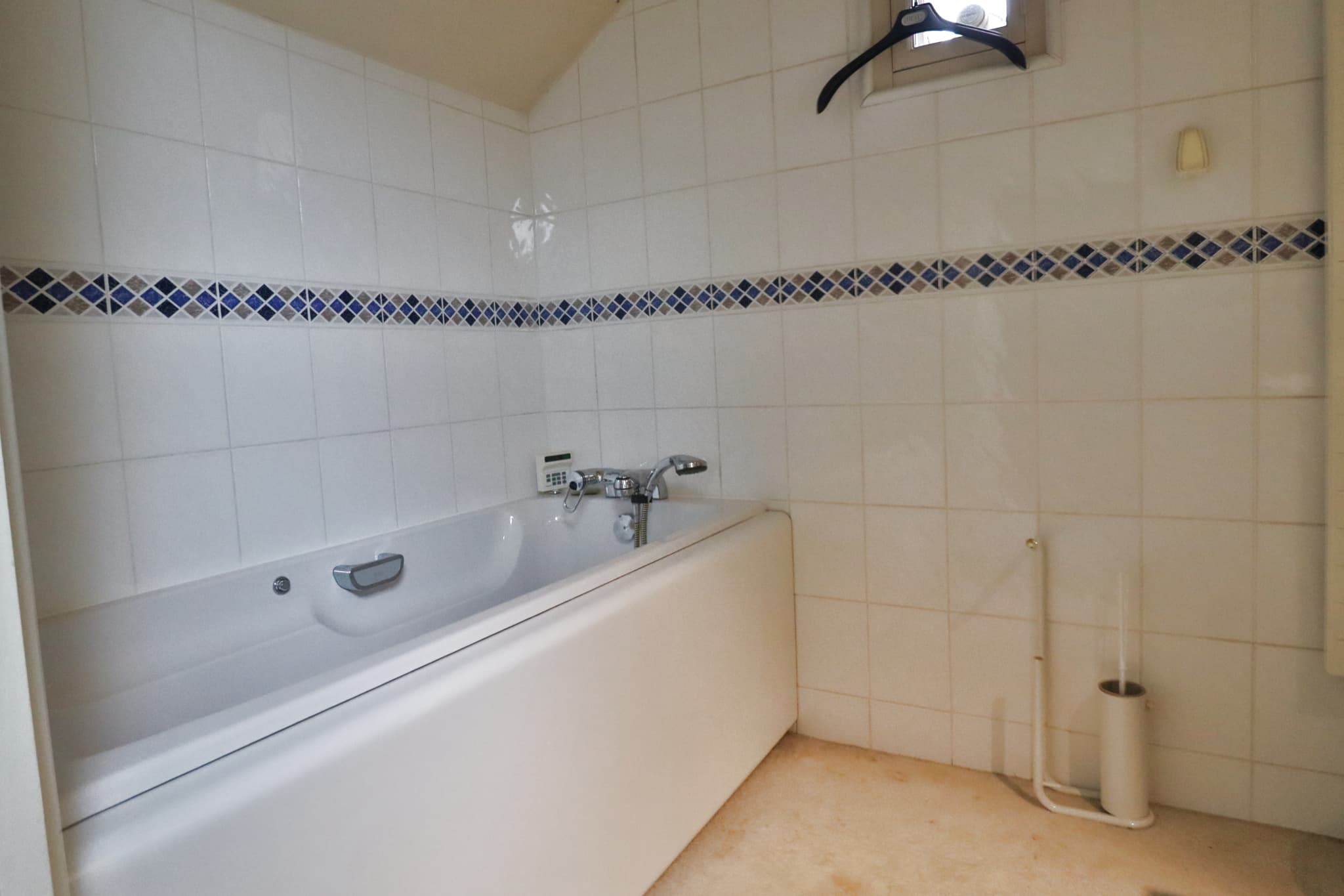 Ensemble immobilier à Sainte-Savine — photo 10