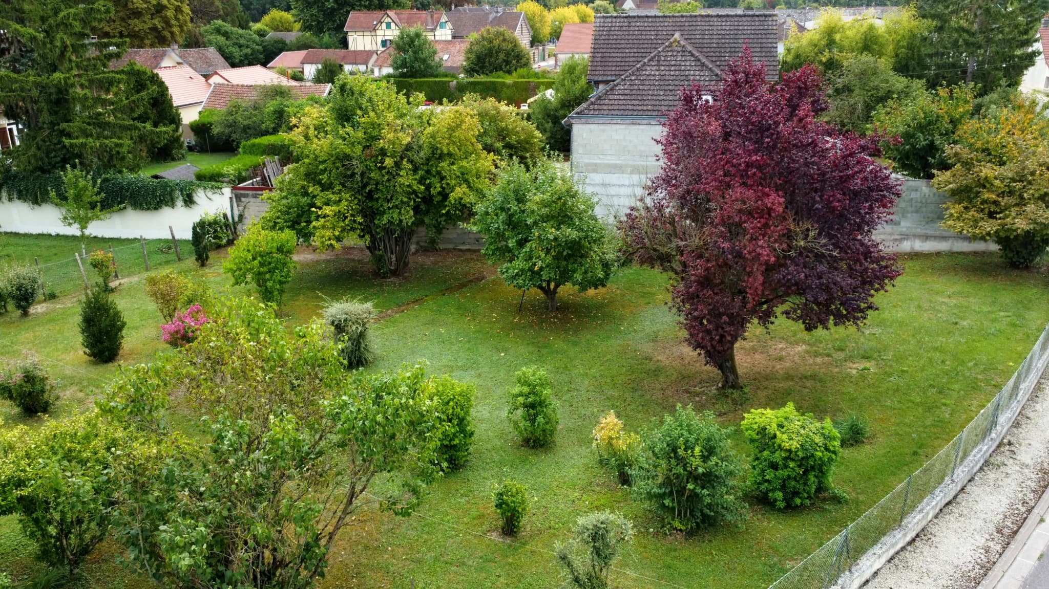 SAINT-LYE, TERRAIN CONSTRUCTIBLE. — photo 1