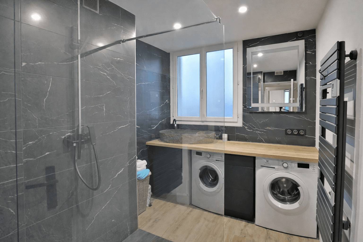 SAINTE SAVINE - APPARTEMENT TYPE 3 - LUMINEUX — photo 5