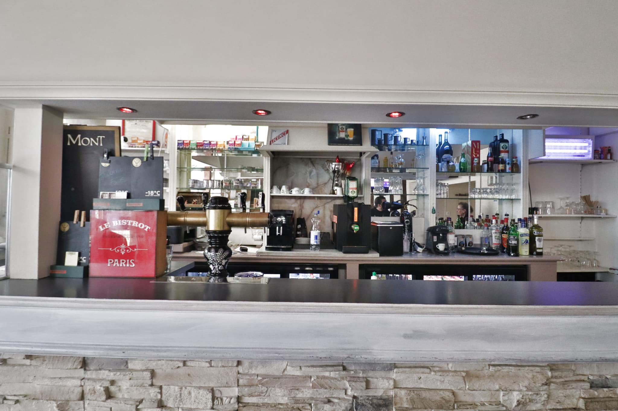 À CÉDER BAR TABAC