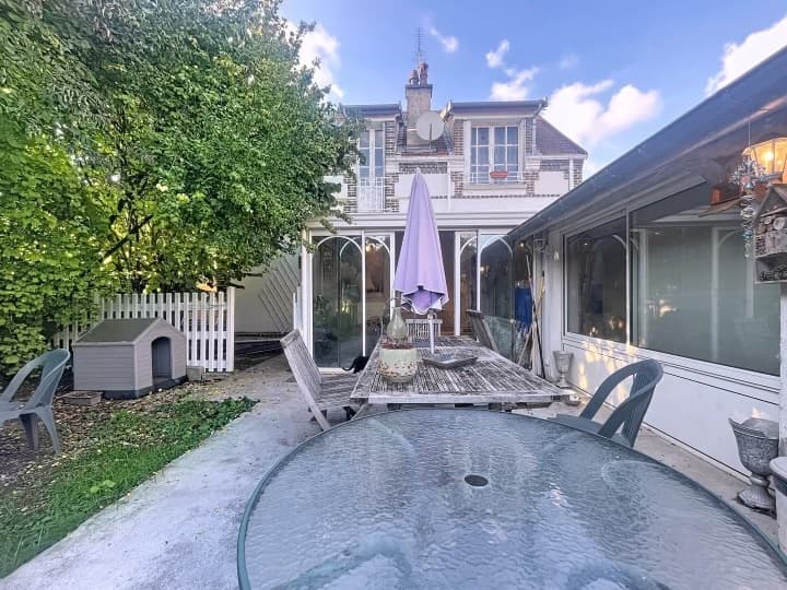 Maison en pierre 1880 avec jardin à Troyes — photo 7