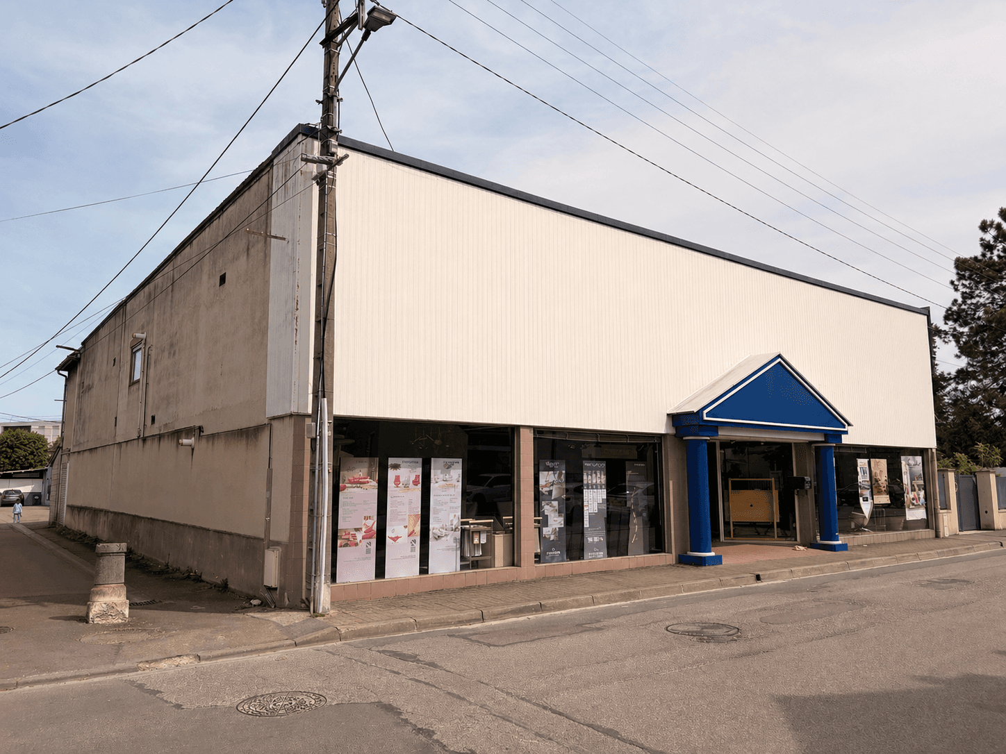 Bâtiment commercial