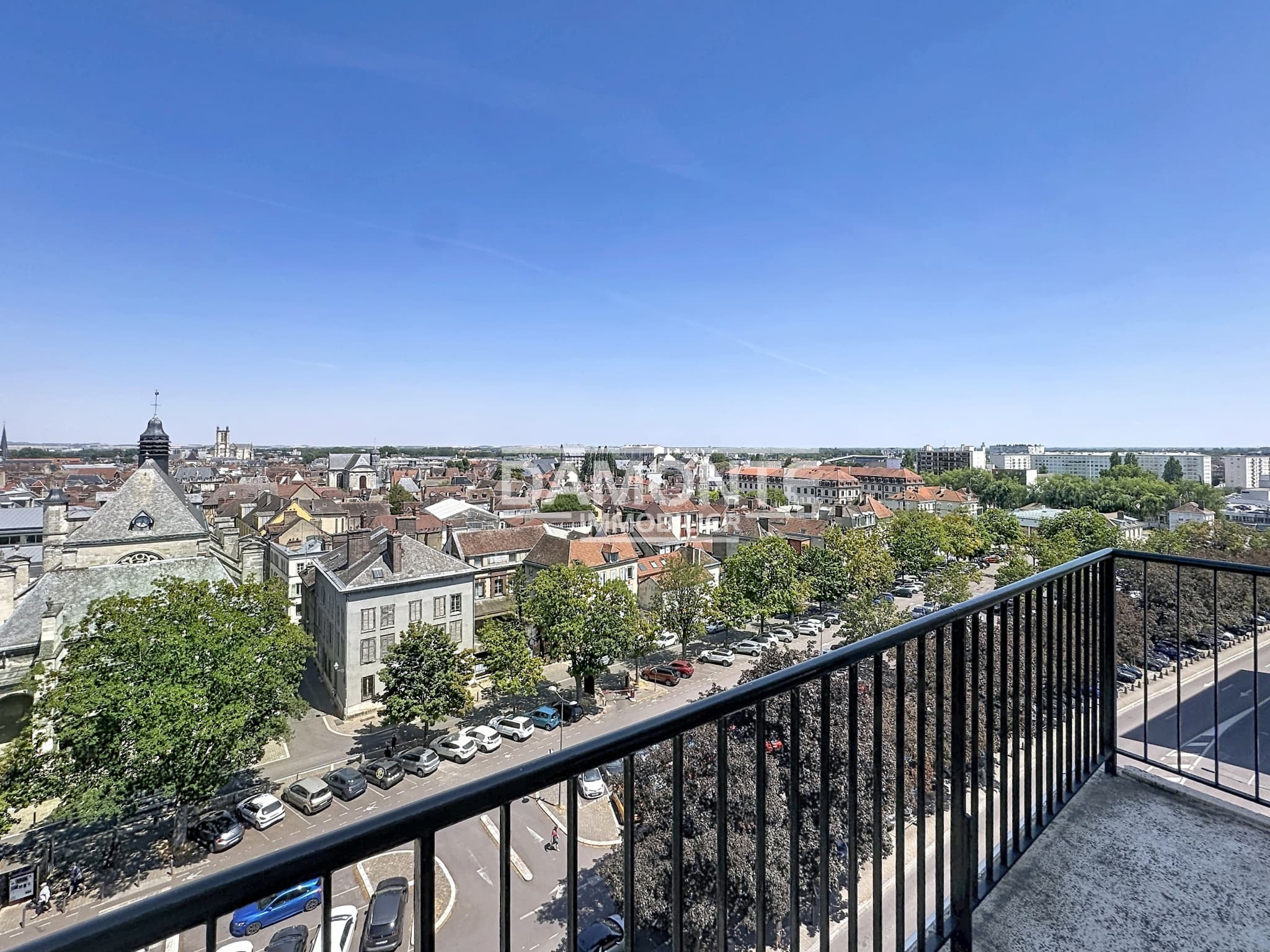 APPARTEMENT DE STANDING- SECTEUR TROYES GARE — photo 5