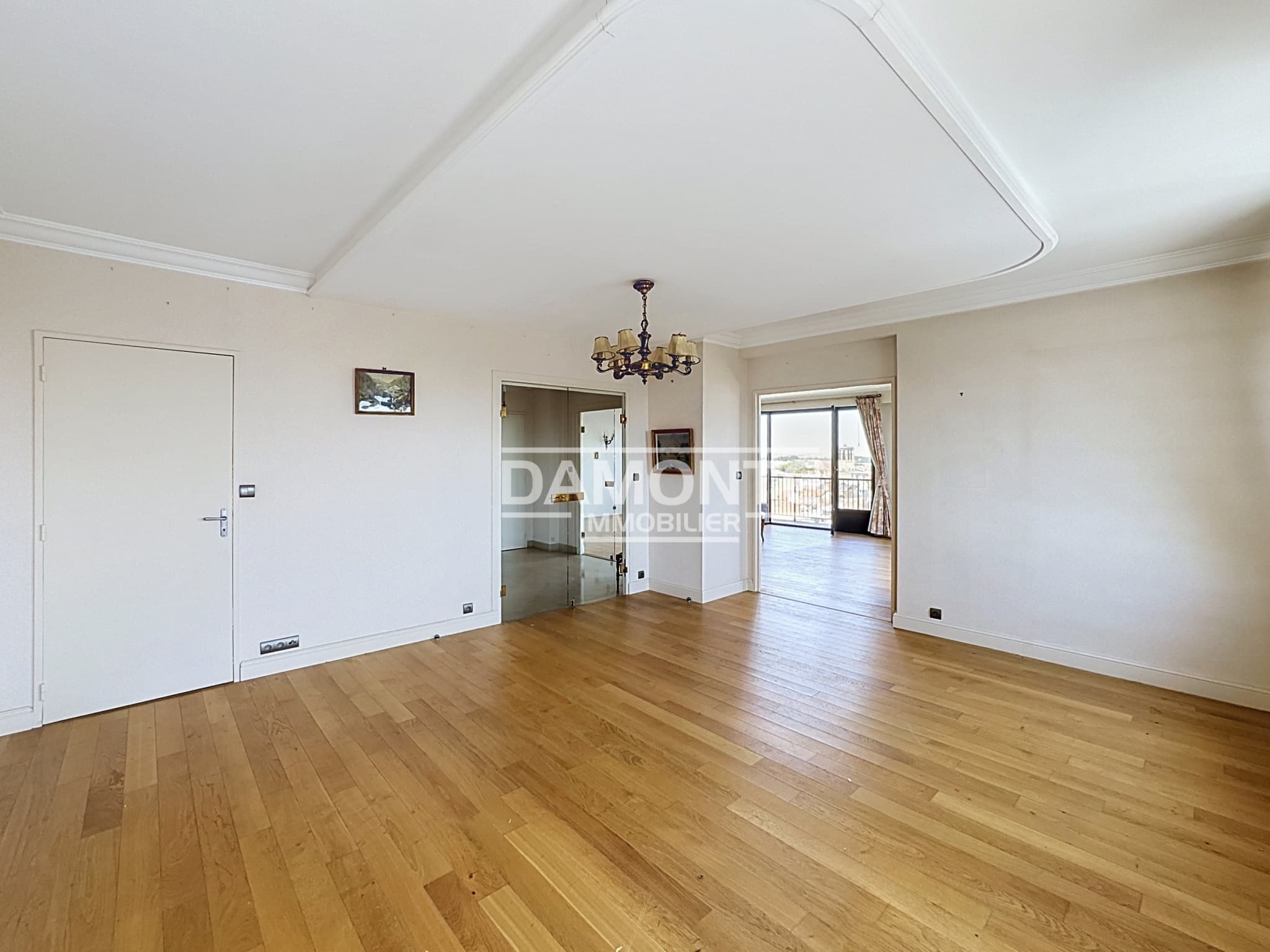 APPARTEMENT DE STANDING- SECTEUR TROYES GARE — photo 7