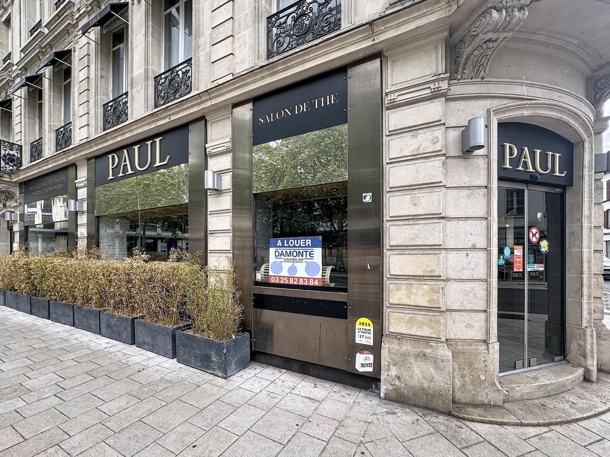 PAS DE PORTE A CEDER - LOCAL COMMERCIAL