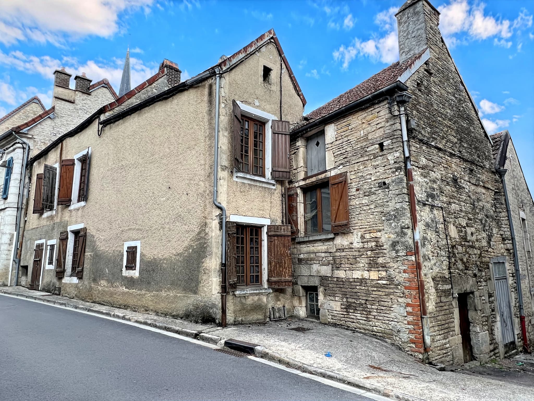 Les Riceys - Maison à rénover — photo 1