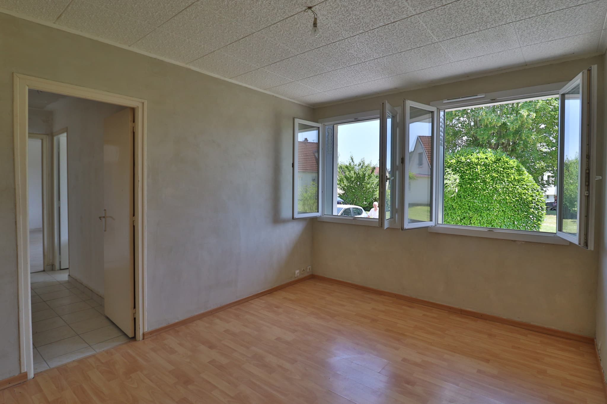 4 PIECES -74,77 M2 - TROYES - T4 - INVESTISSEUR/COLOCATION/FAMILLE — photo 1