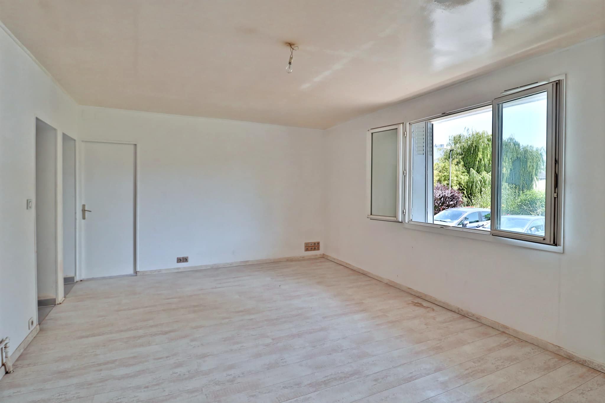 4 PIECES -74,77 M2 - TROYES - T4 - INVESTISSEUR/COLOCATION/FAMILLE