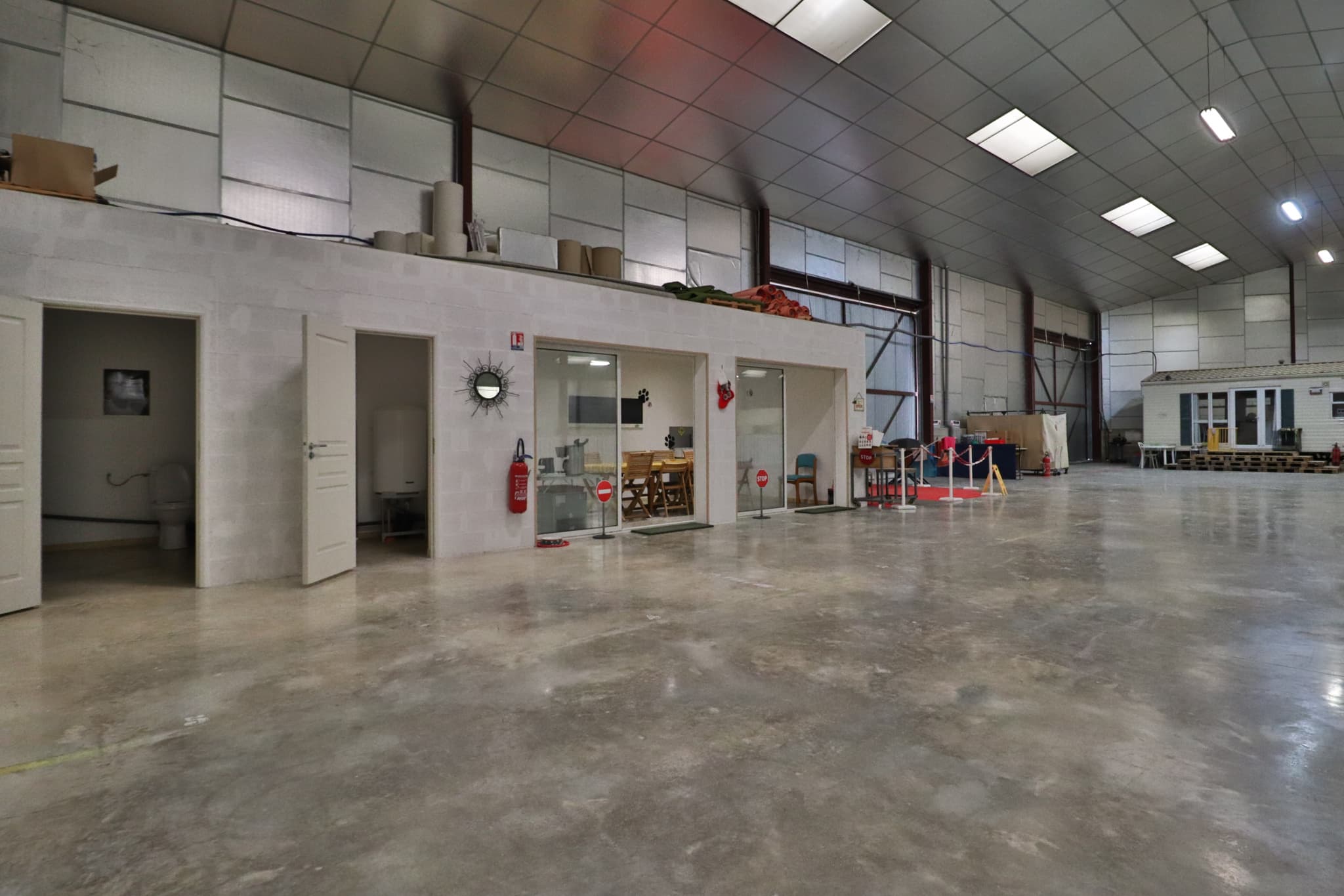 HANGAR VILLACERF — photo 5