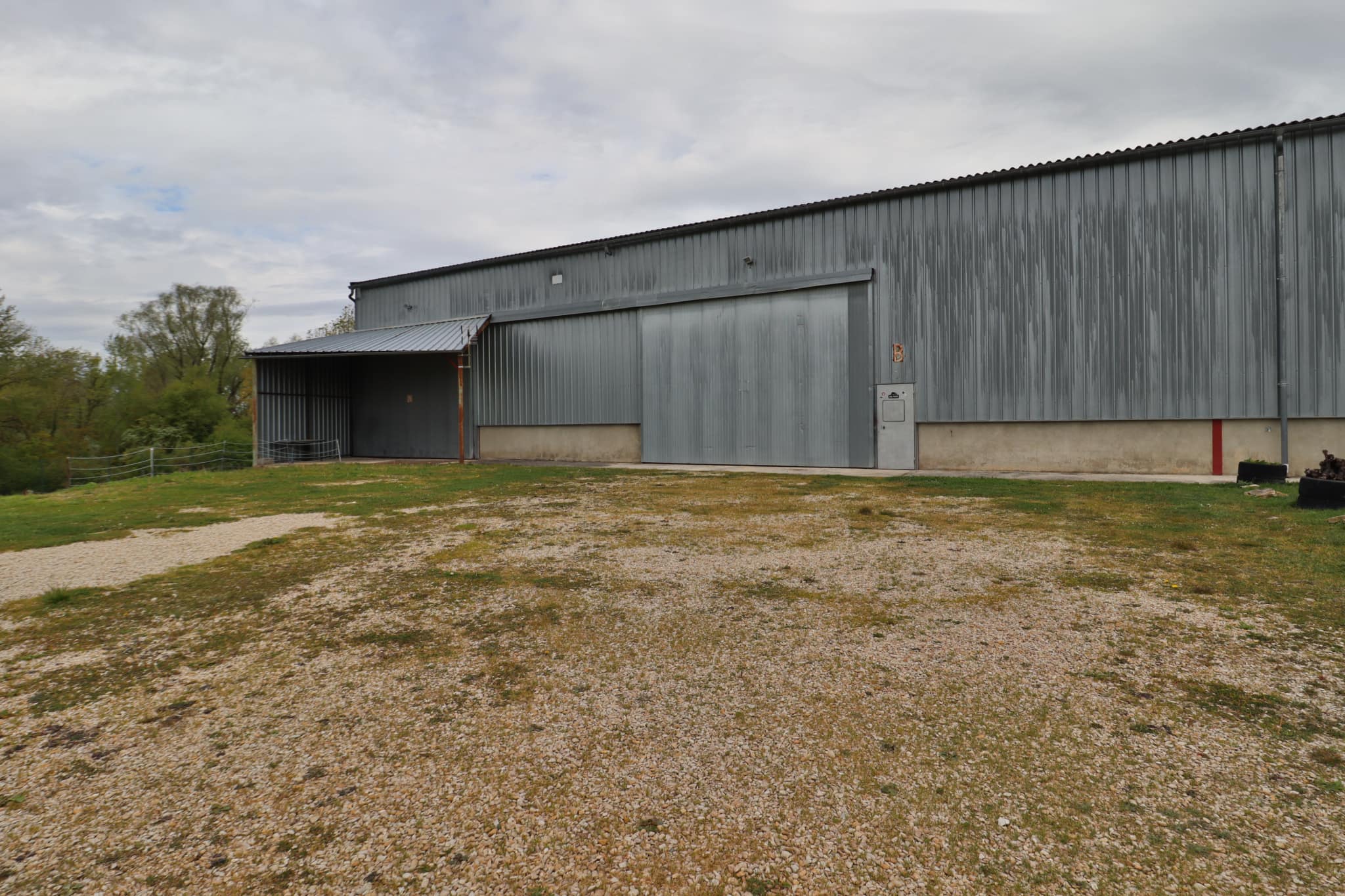 HANGAR VILLACERF