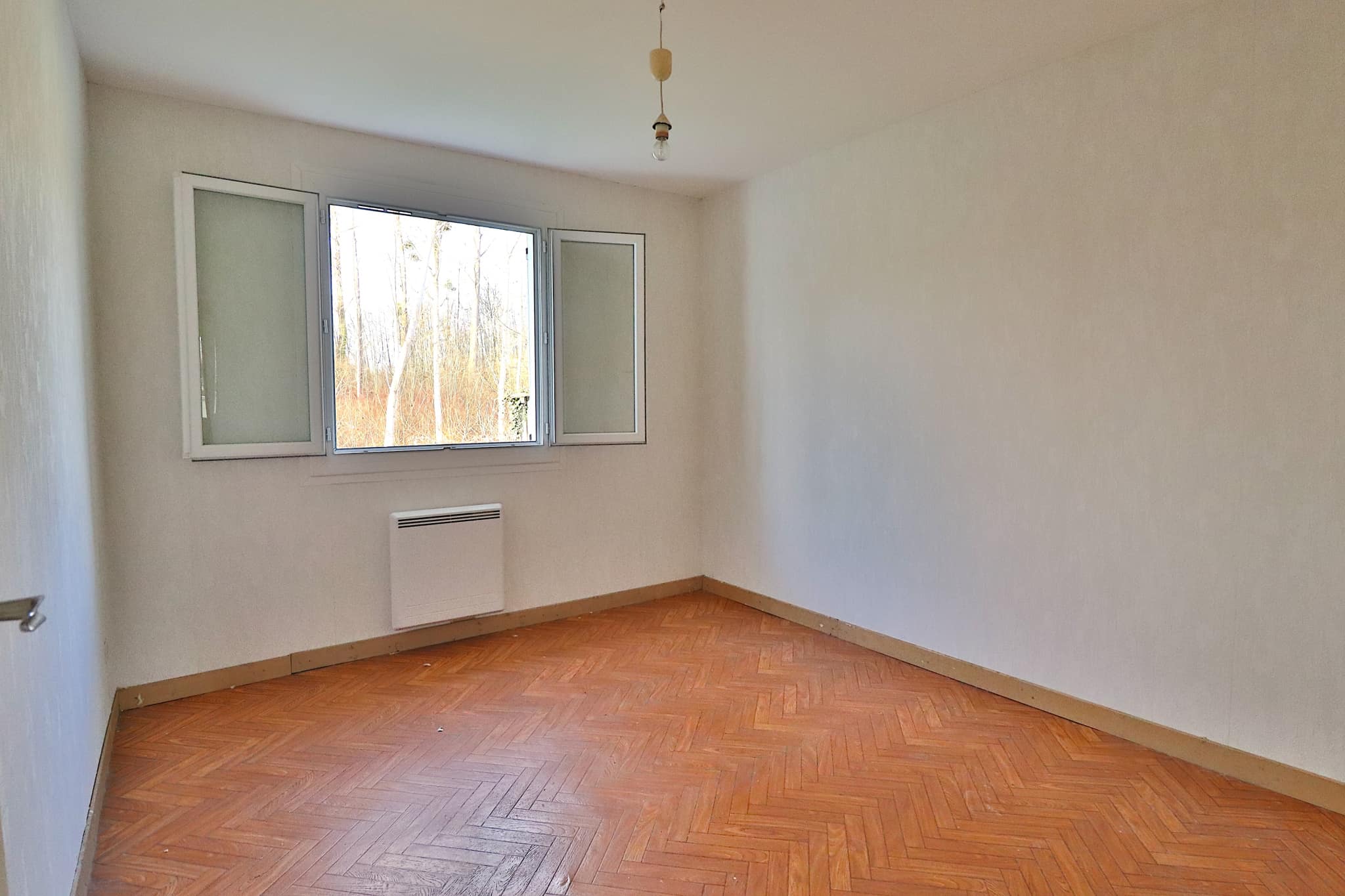 Maison 98 m2 Villacerf 4 chambres, jardin 652 m2, garage, secteur calme