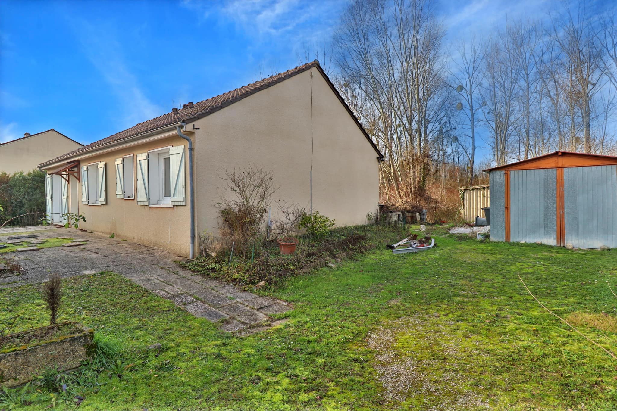 Maison 98 m2 Villacerf 4 chambres, jardin 652 m2, garage, secteur calme
