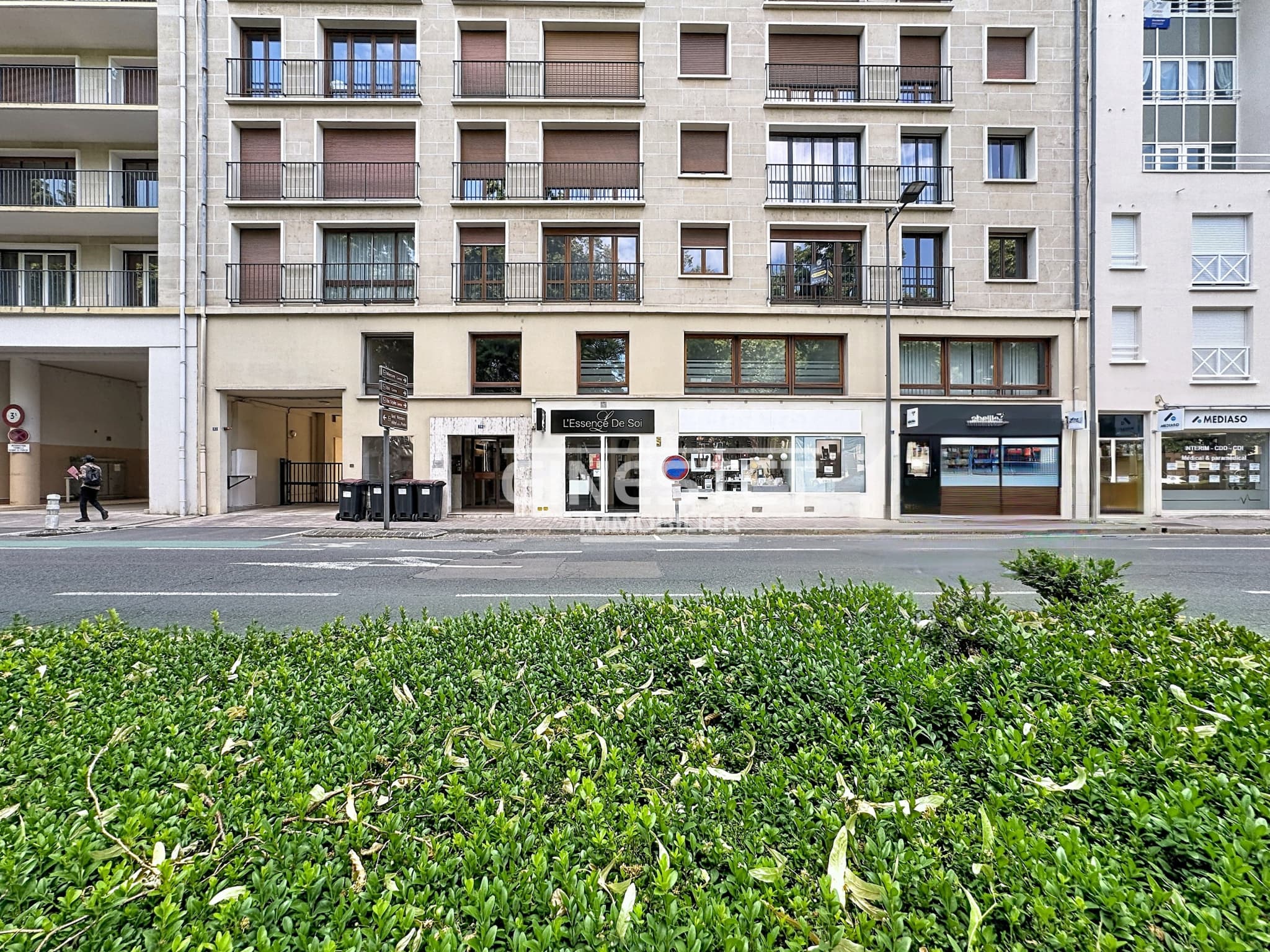 TROYES - CENTRE VILLE - LOCAL PROFESSIONNEL — photo 8