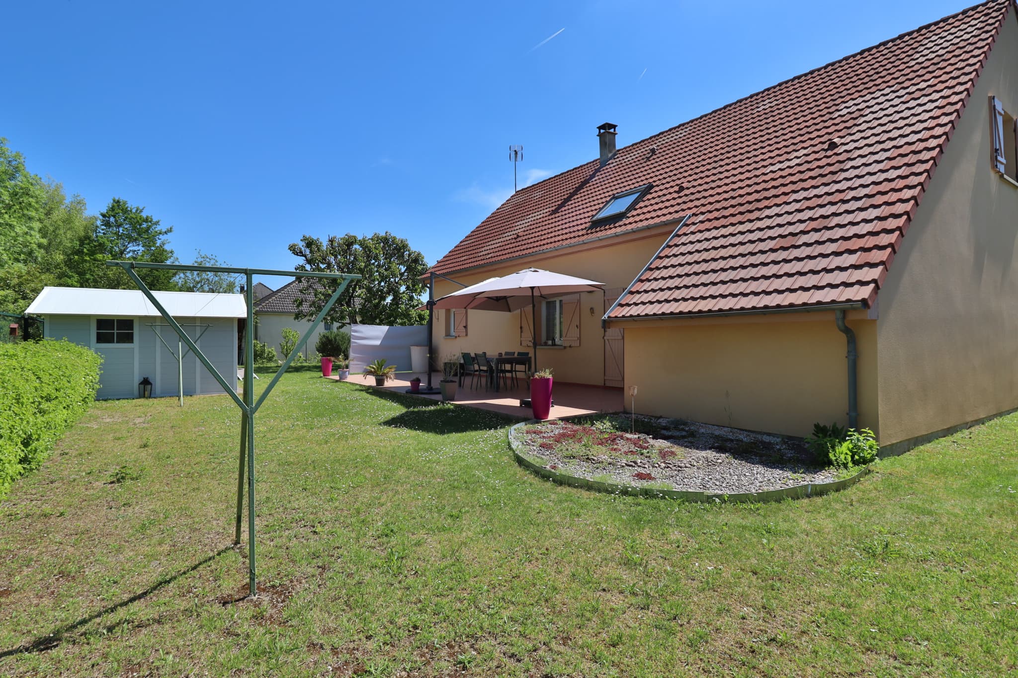 SAINTE SAVINE - MAISON T7 INDIVIDUELLE FAMILIALE — photo 15