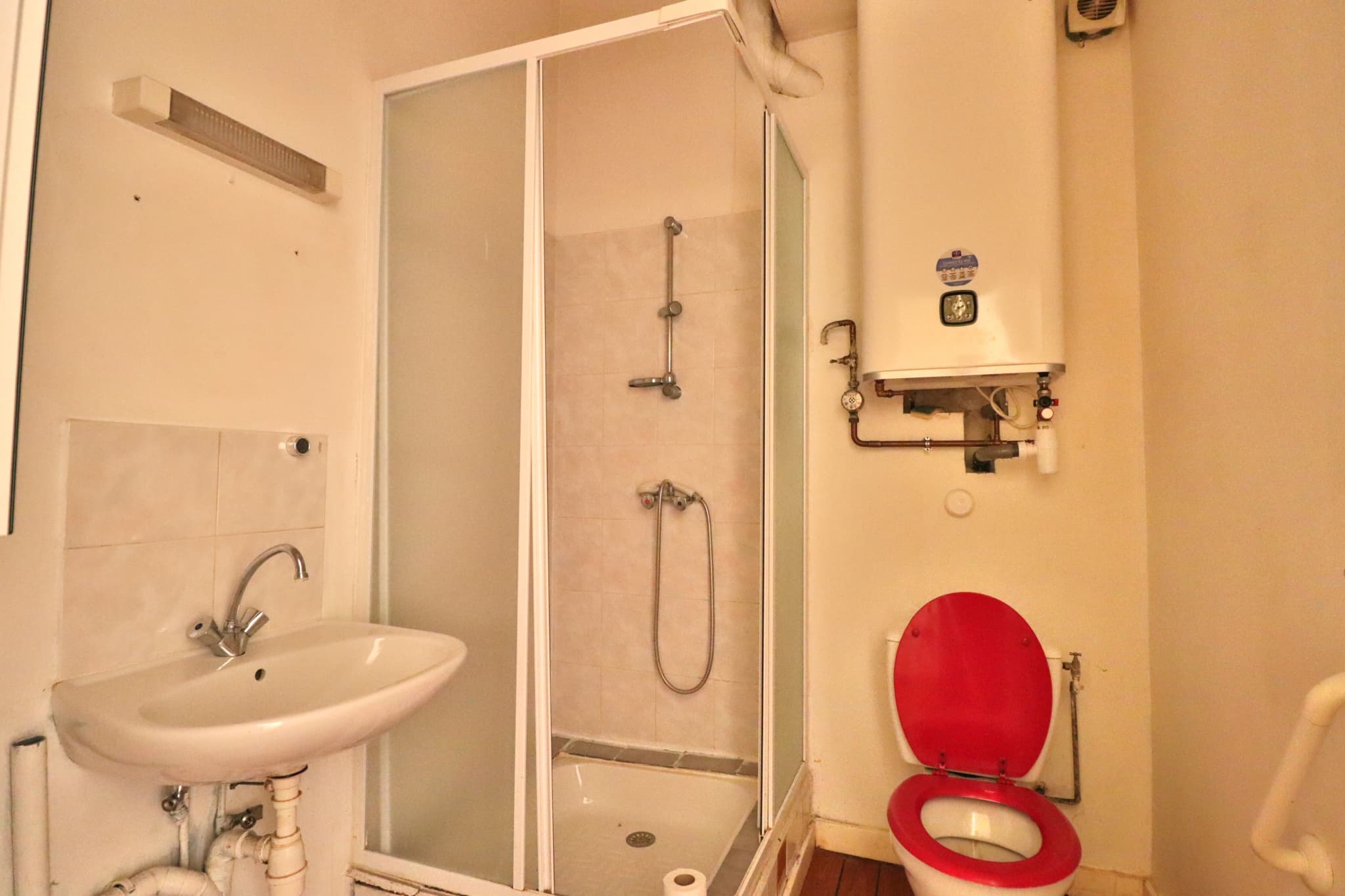 SAINTE SAVINE - APPARTEMENT T2 — photo 6