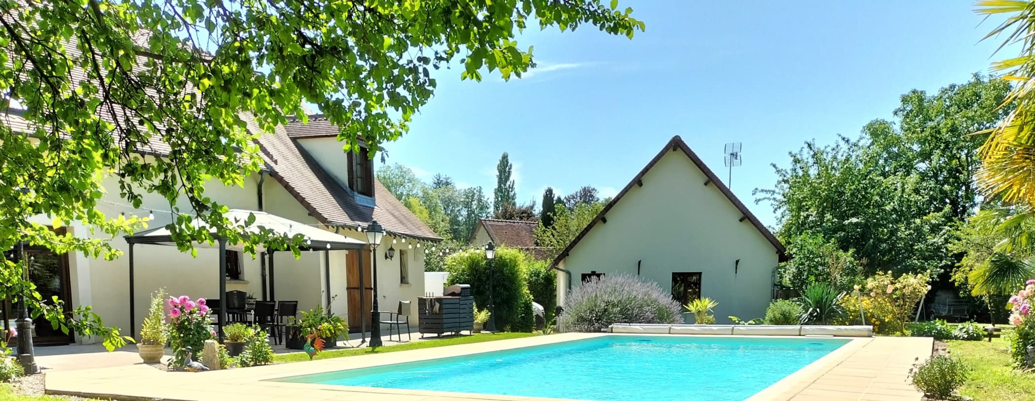 Charmante maison traditionnelle, 4 chambres, double garage et piscine chauffée 11x5m. — photo 14