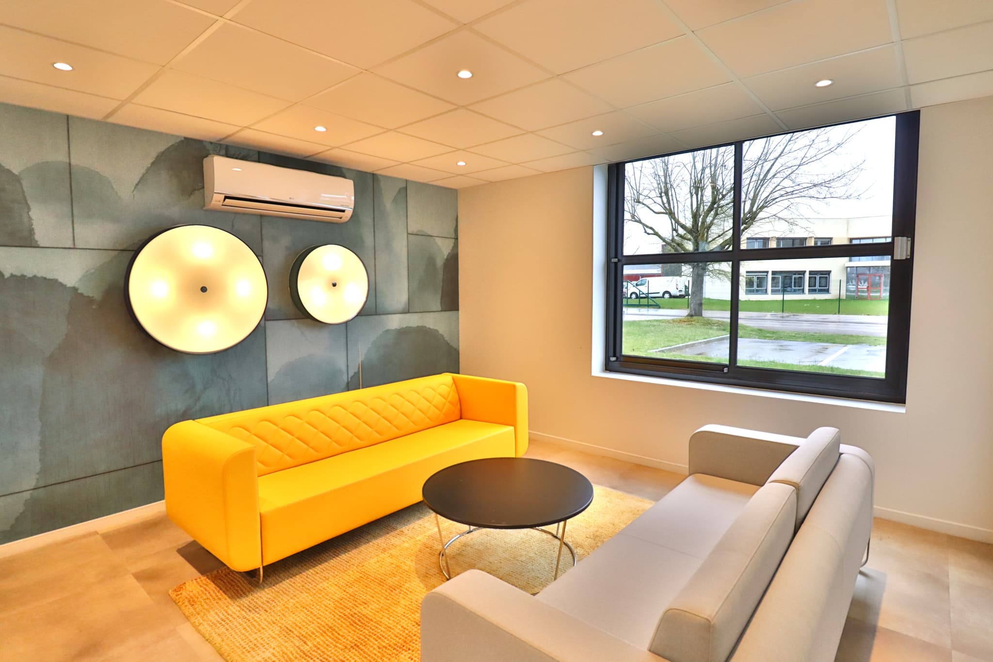 SAINTE-SAVINE Immeuble de bureaux neuf de 385m2, idéal siège social d'entreprise, cabinet comptable ou toutes — photo 10