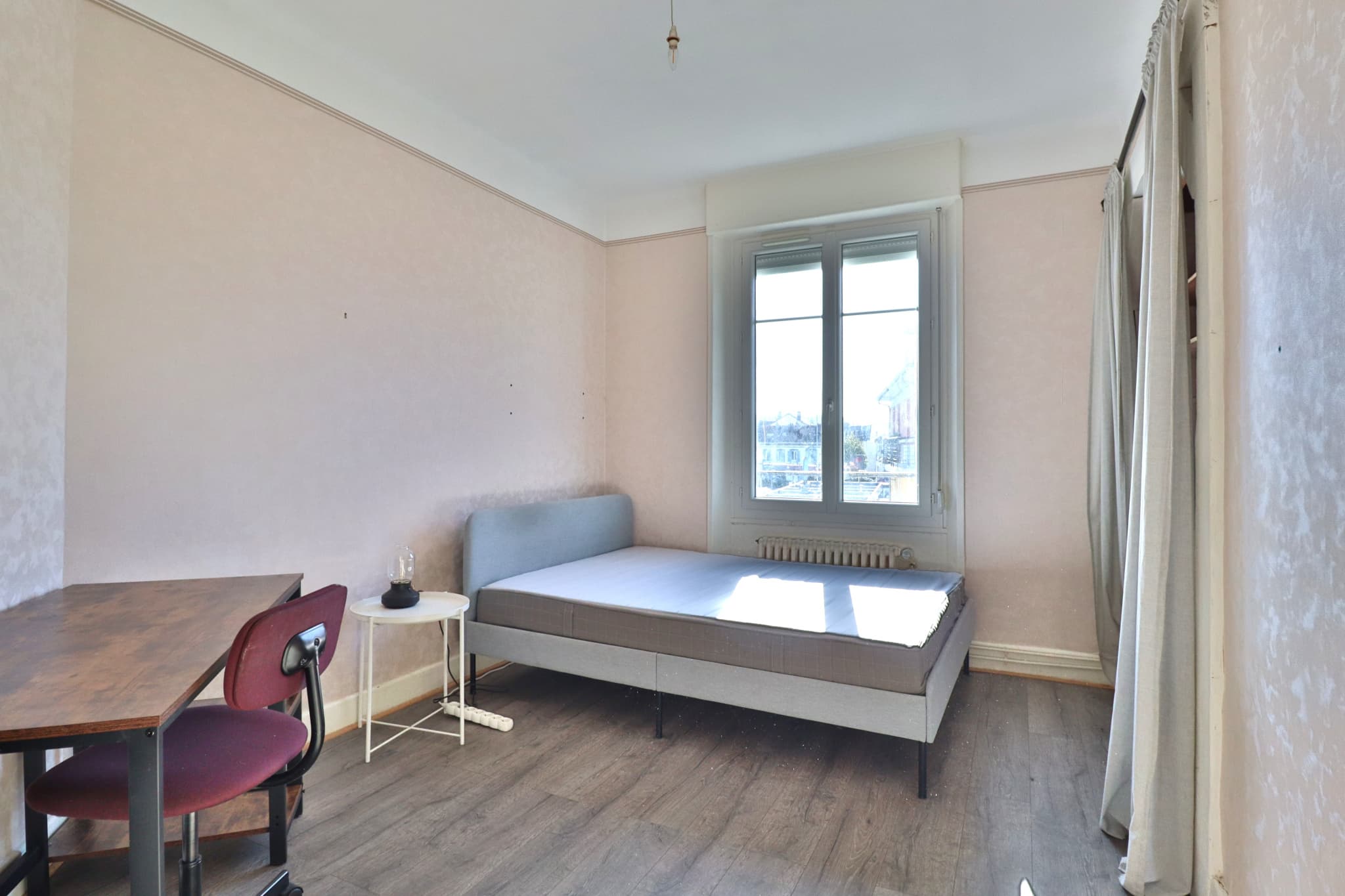 TROYES - HYPER CENTRE - T5 MEUBLE — photo 6