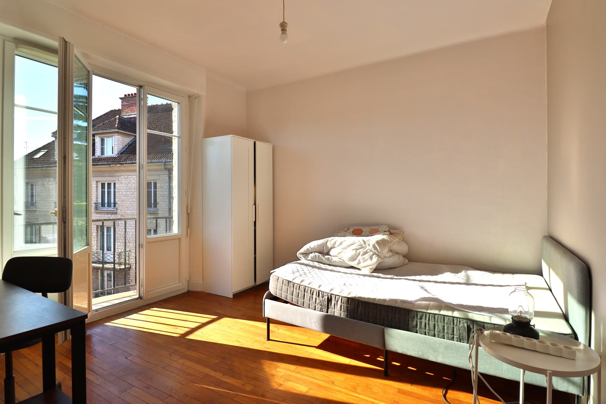 TROYES - HYPER CENTRE - T5 MEUBLE — photo 8
