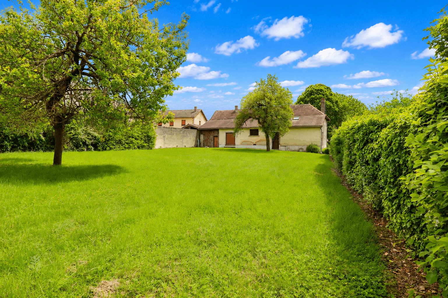 LESMONT - MAISON FAMILIALE A PROXIMITE DES LACS — photo 2