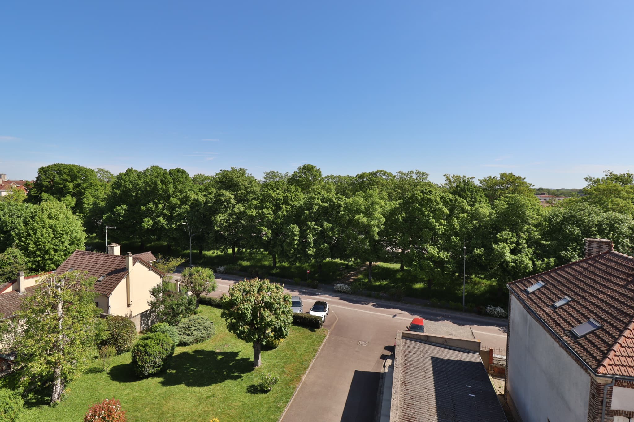 TROYES - APPARTEMENT T2 AVEC BALCON ET PARKING — photo 8