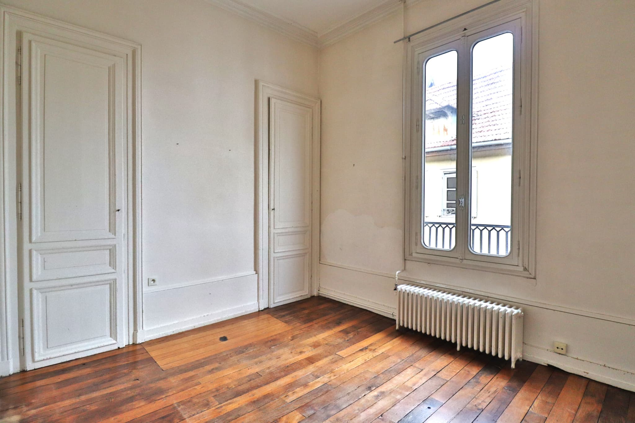TROYES, maison 260m2 usage mixte avec local pro au RDC. — photo 13