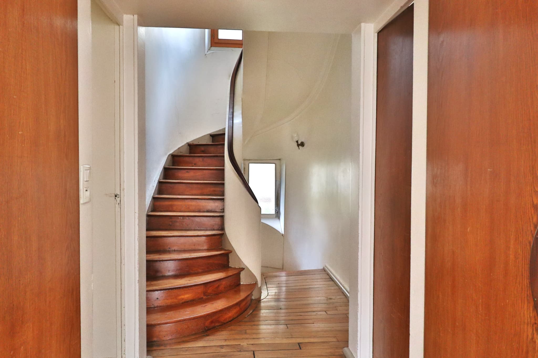 TROYES, maison 260m2 usage mixte avec local pro au RDC. — photo 10