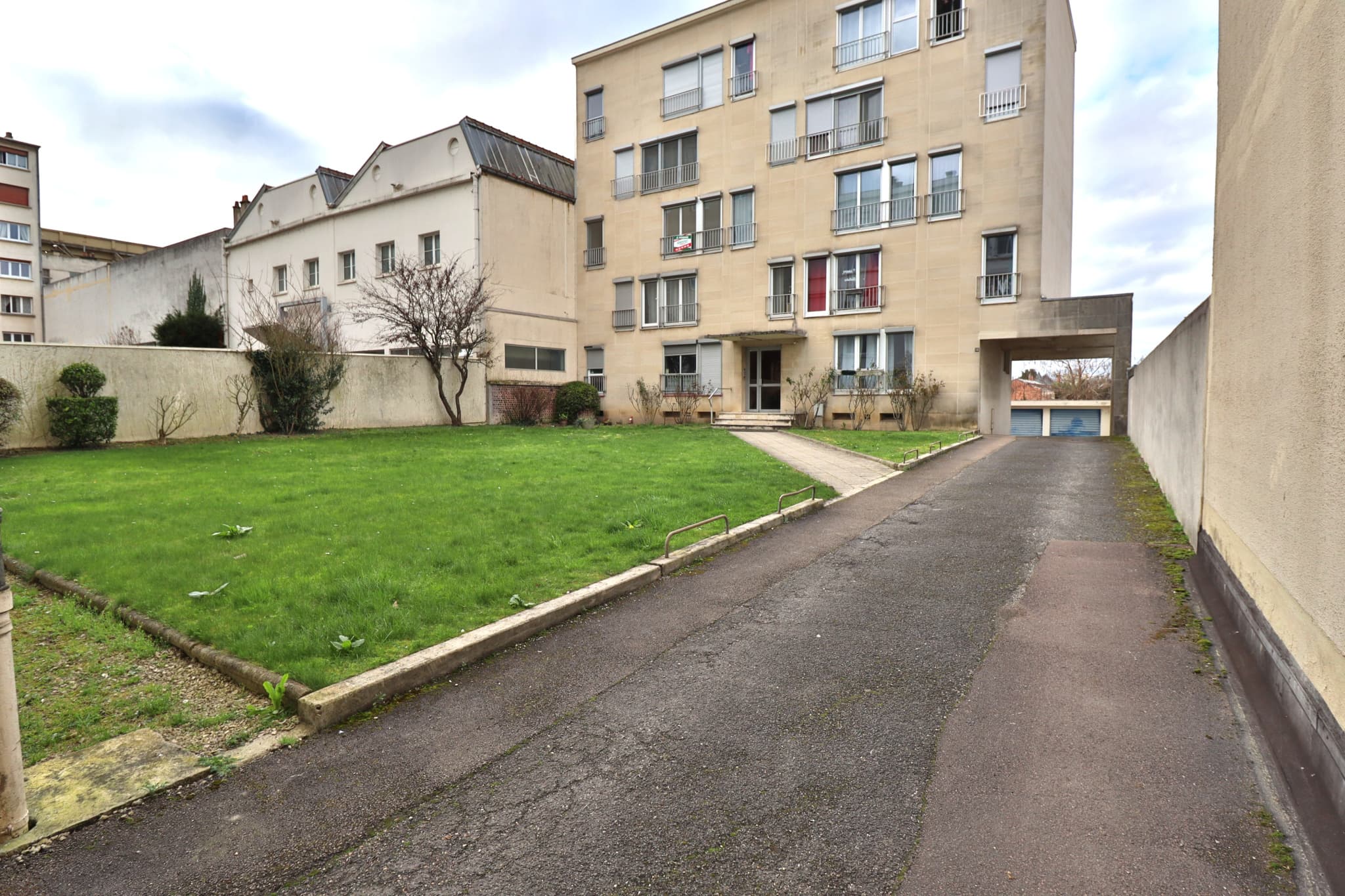 TROYES - APPARTEMENT T3 RENOVE — photo 11