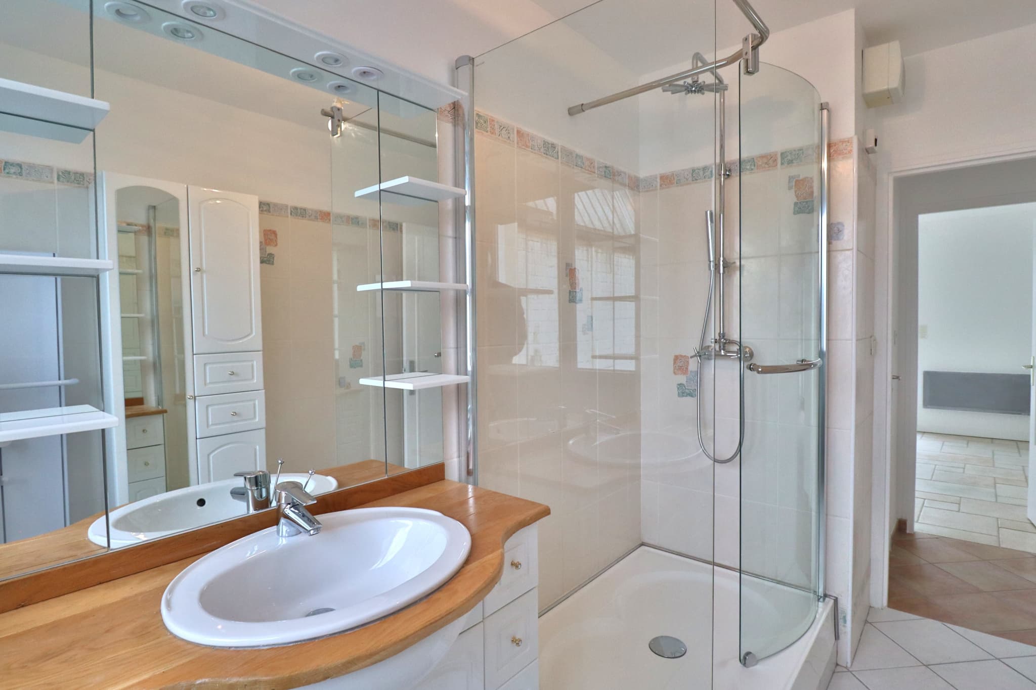 TROYES - APPARTEMENT T3 RENOVE — photo 4