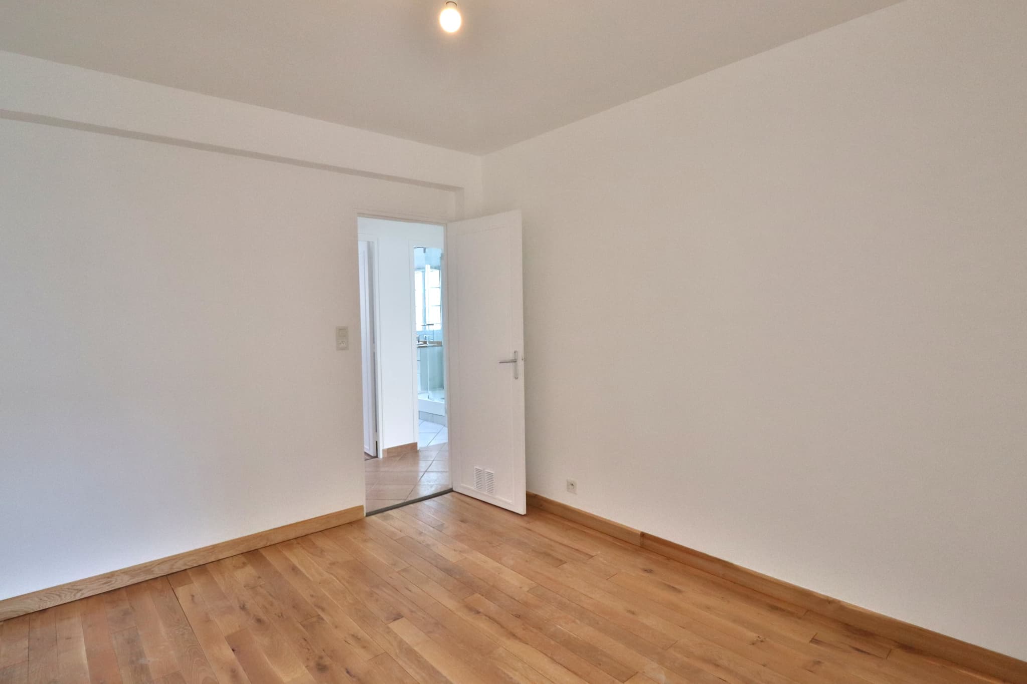 TROYES - APPARTEMENT T3 RENOVE — photo 9