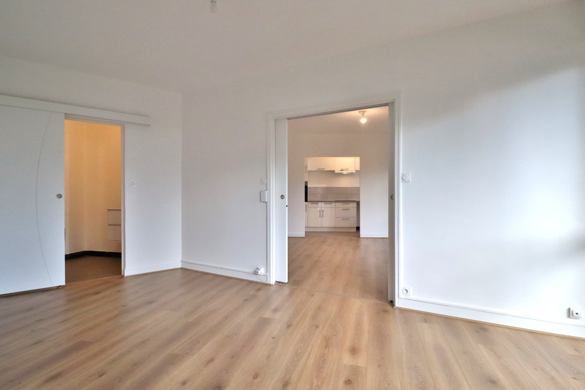 Troyes, Appartement T2, refait à neuf dans résidence pour séniors — photo 6