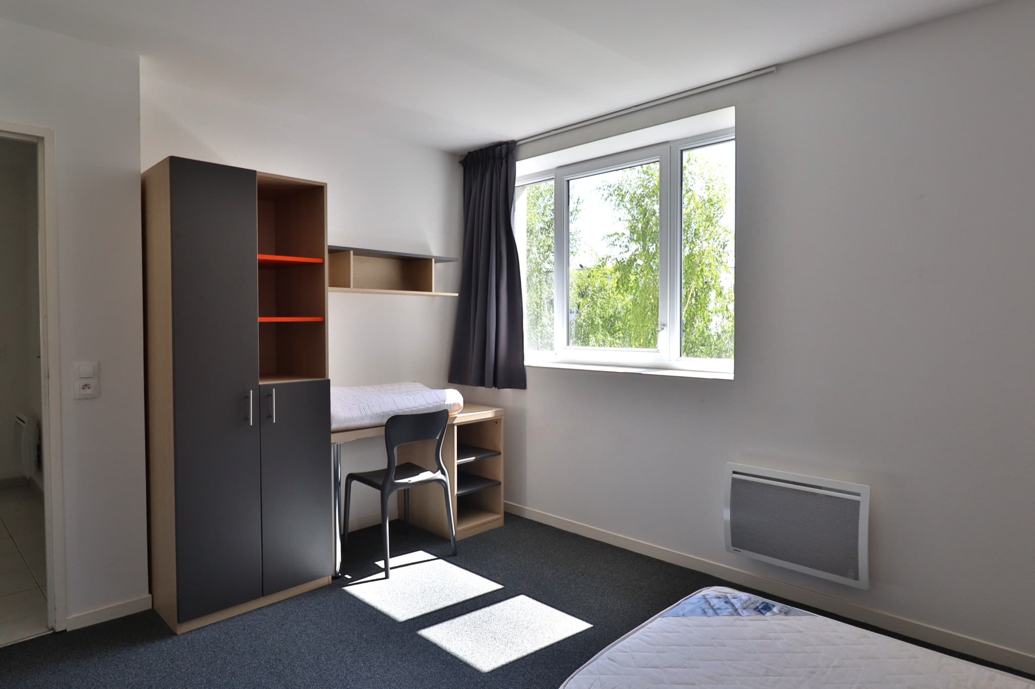 TROYES - APPARTEMENT T2 MEUBLE VENDU LOUÉ — photo 3