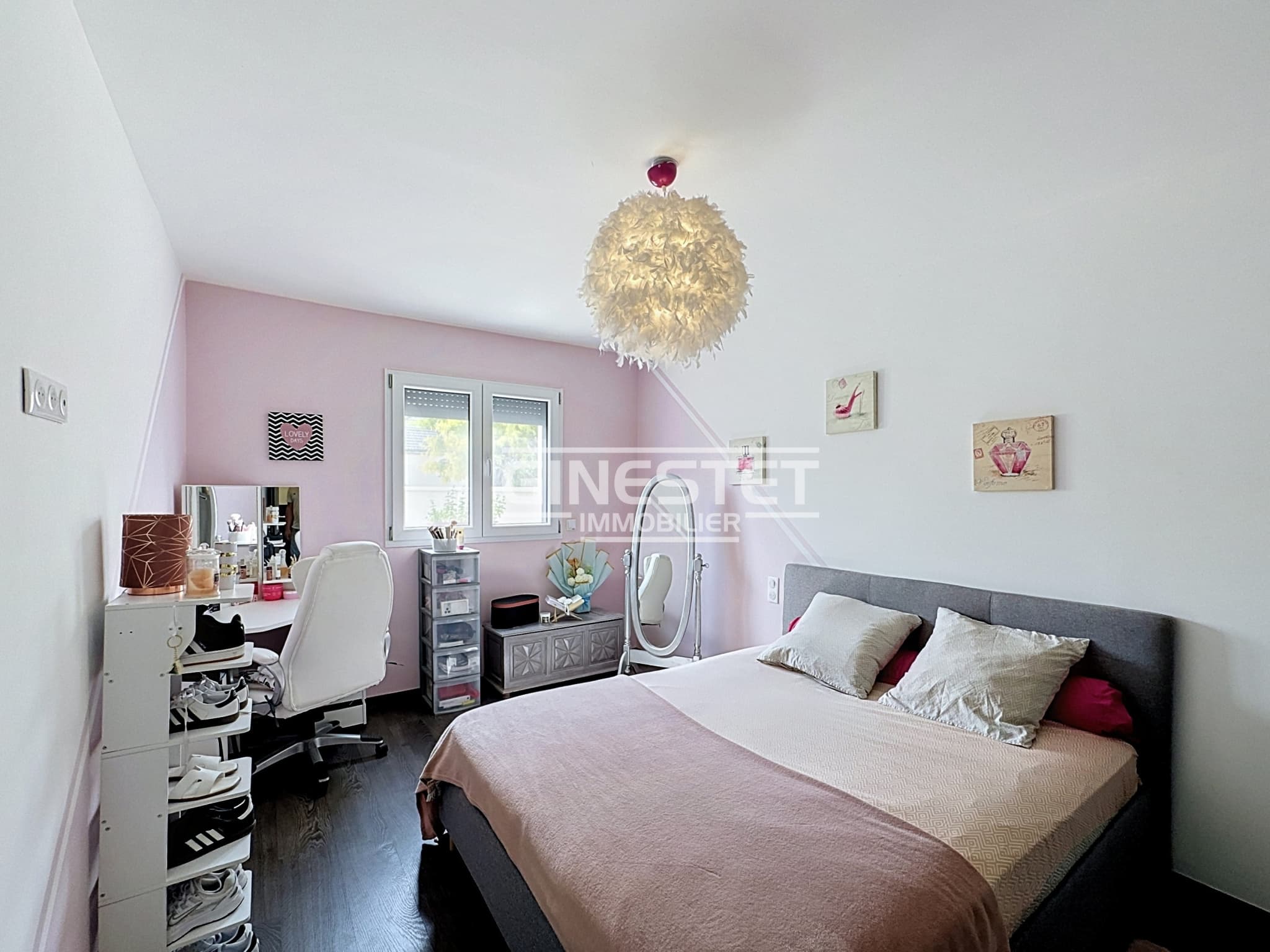CULOISON, Villa 348m2, 4 chambres, un appartement de 54m2 et piscine intérieure. — photo 12