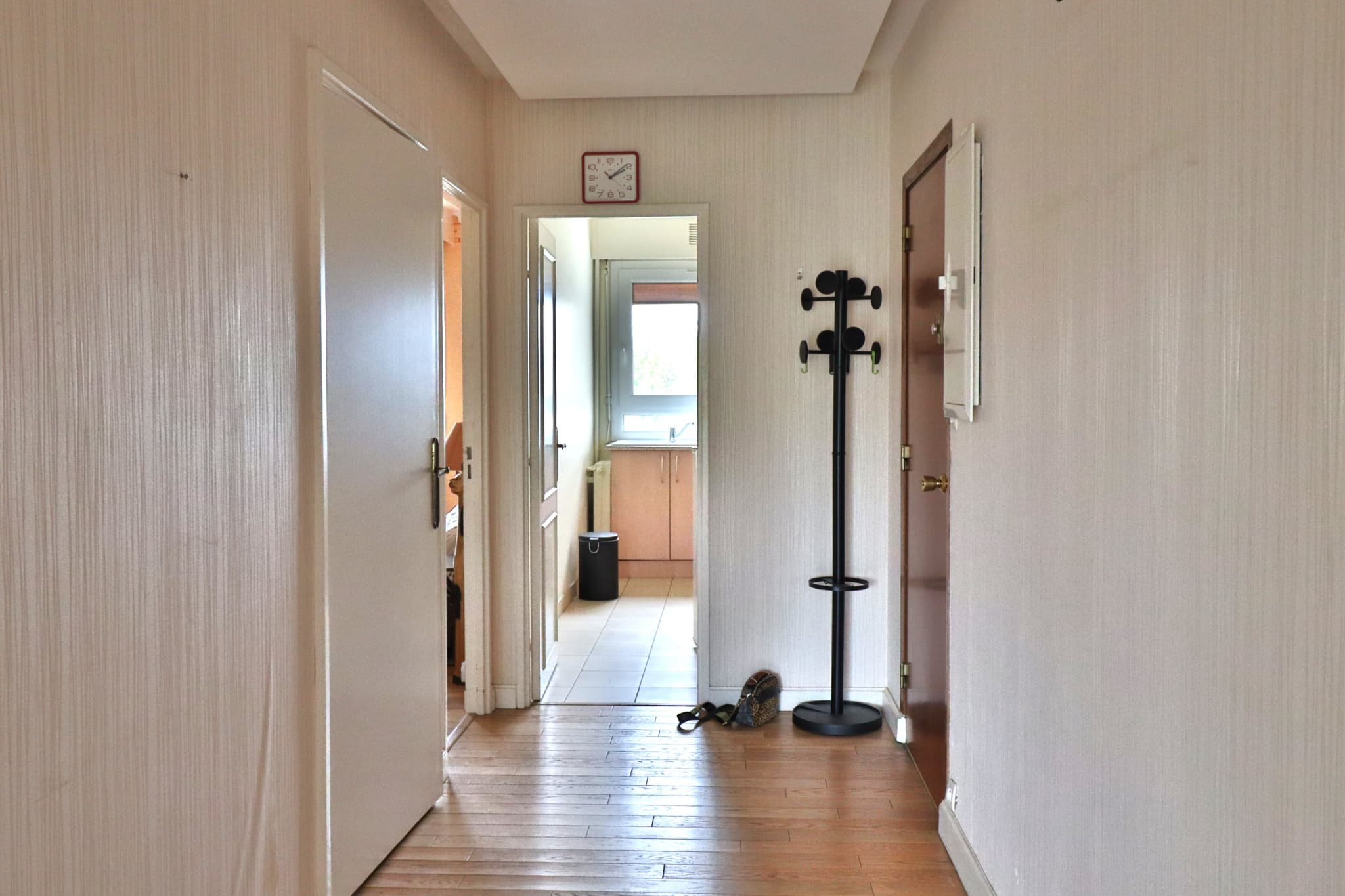 TROYES - APPARTEMENT T3 AVEC BALCON - RESIDENCE SENIORS — photo 5