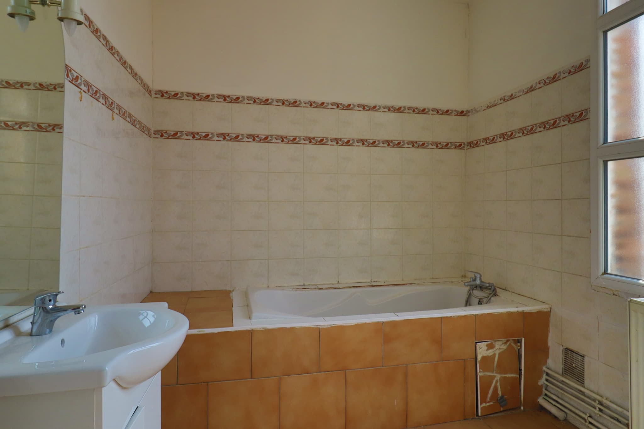 Immeuble idéalement situé dans un secteur attractif — photo 11