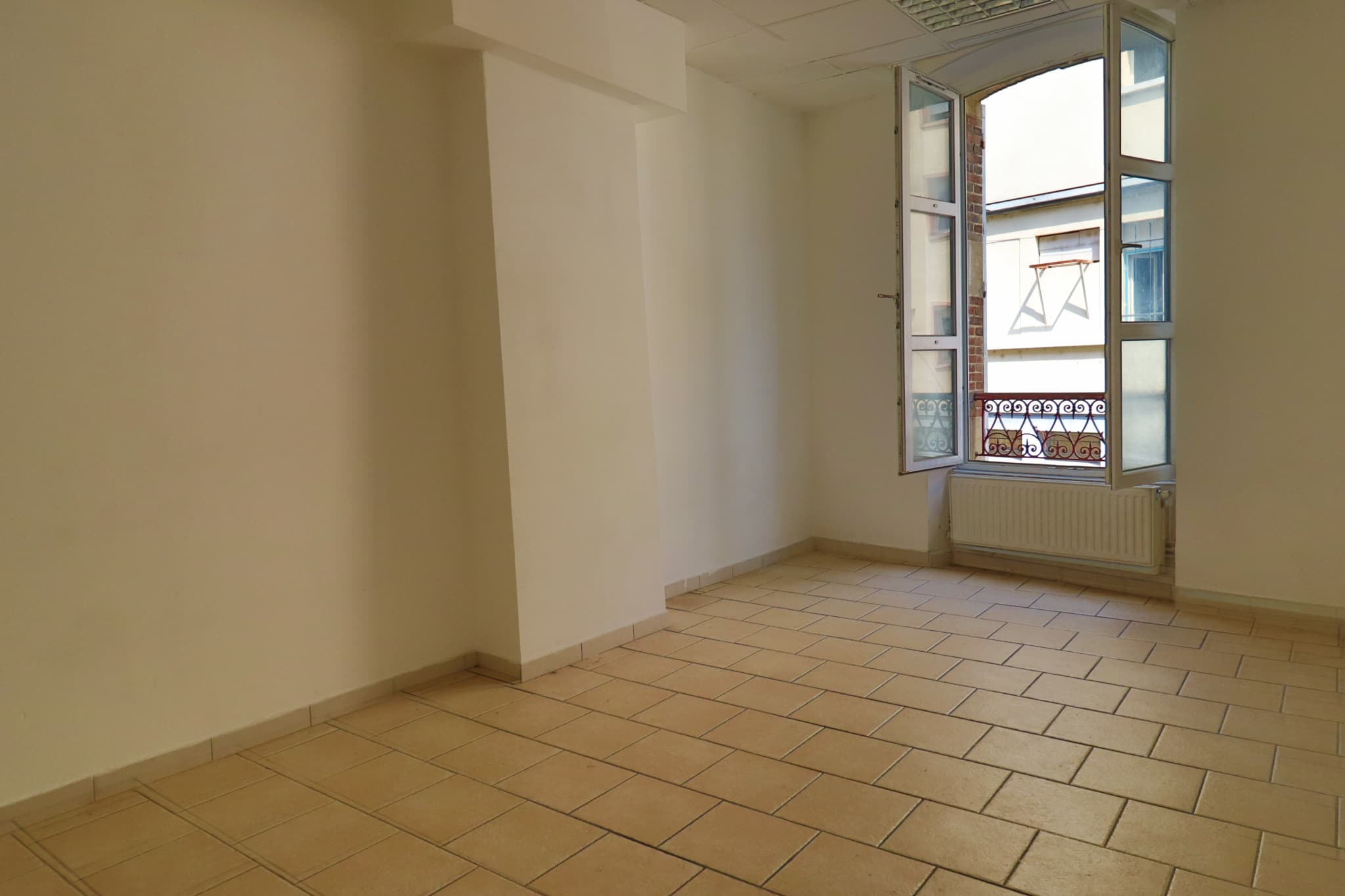Immeuble idéalement situé dans un secteur attractif — photo 16