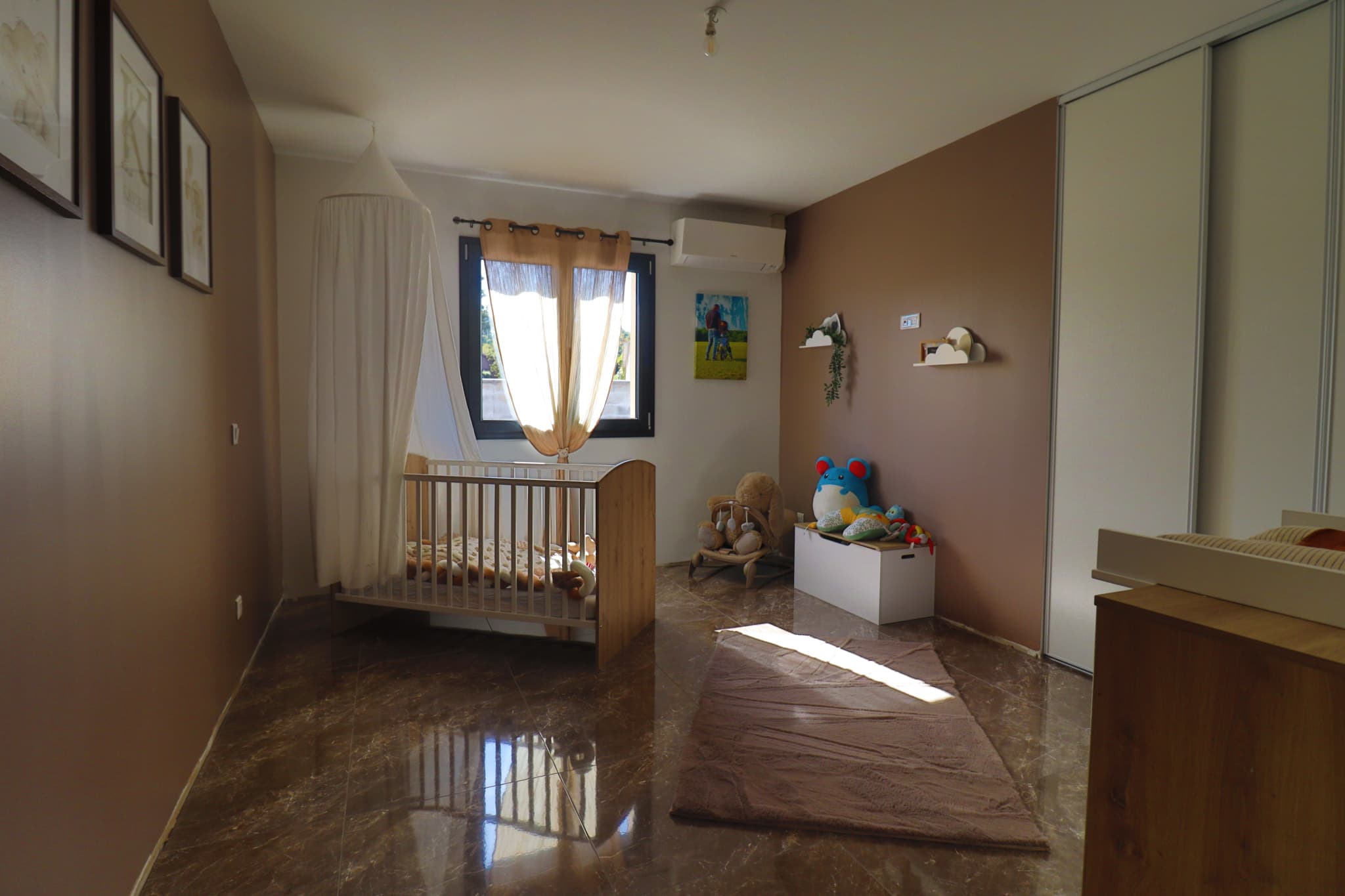Maison récente avec piscine de 138 m2 sur terrain 1117 m2 — photo 7