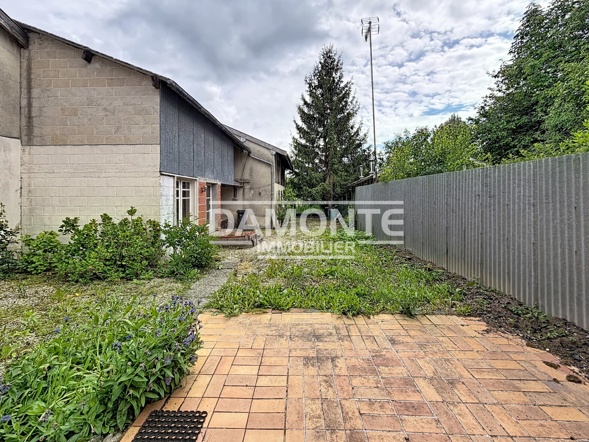 Maison familiale de type 5 à rénover — photo 9