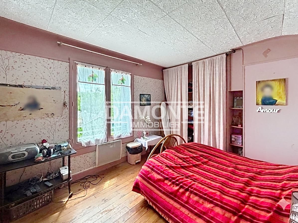 Maison familiale de type 5 à rénover — photo 4